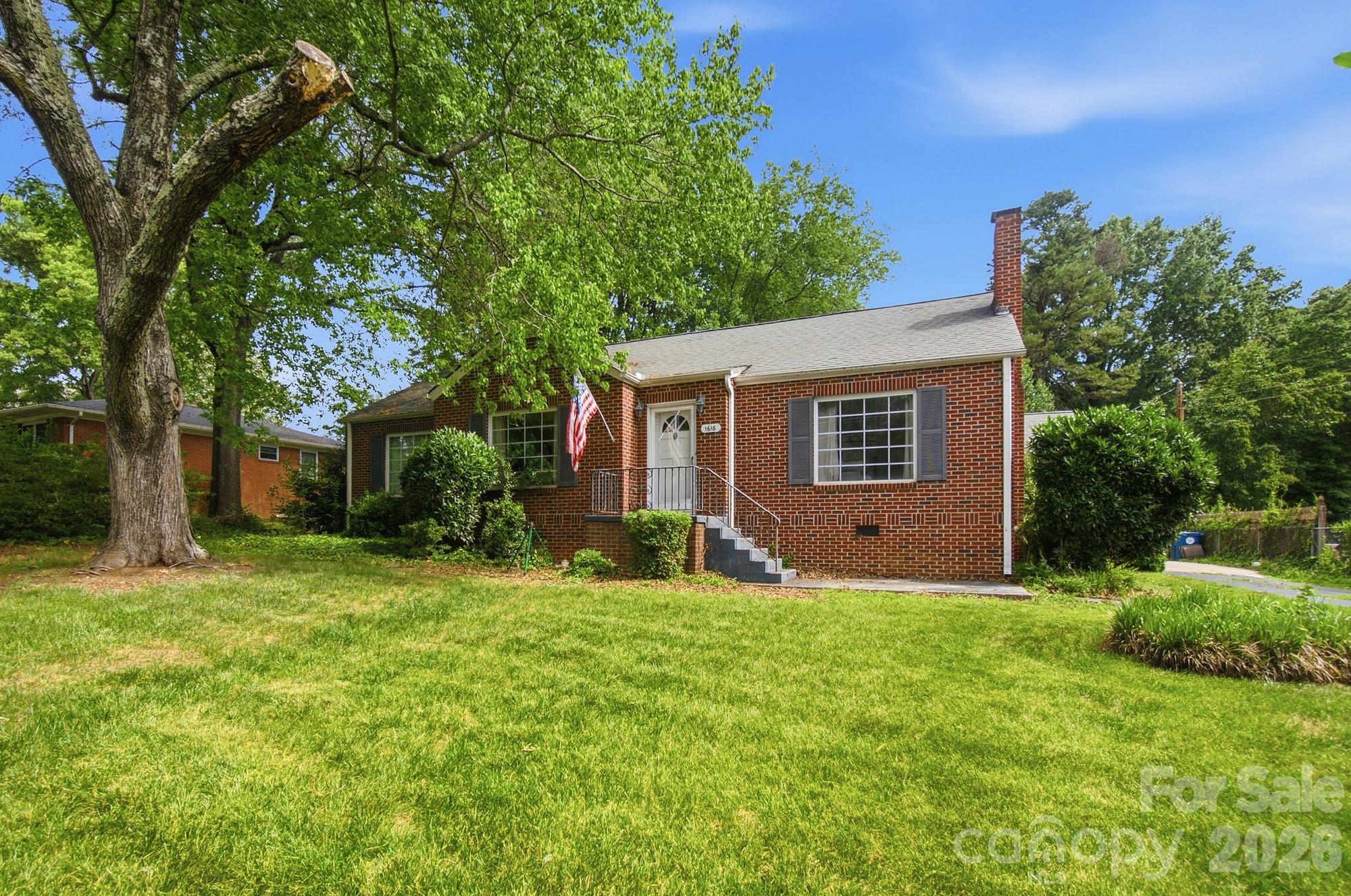 1616 Statesville Boulevard — Salisbury
