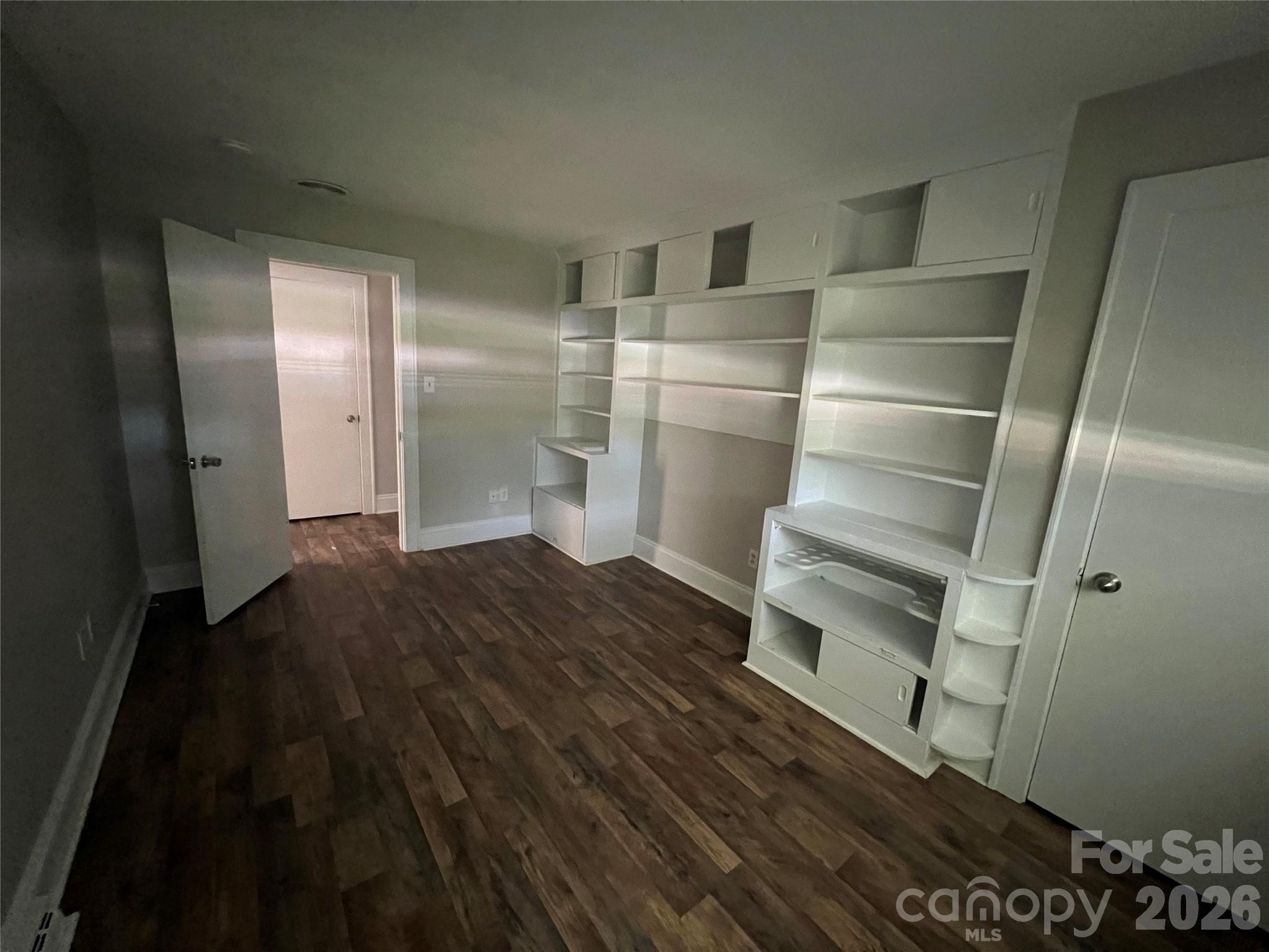 2171 6th Street NE — Hickory