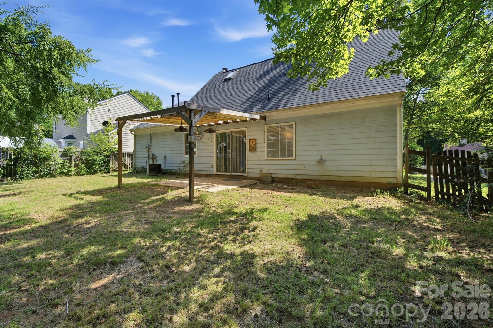 8345 Houndstooth Drive — Charlotte