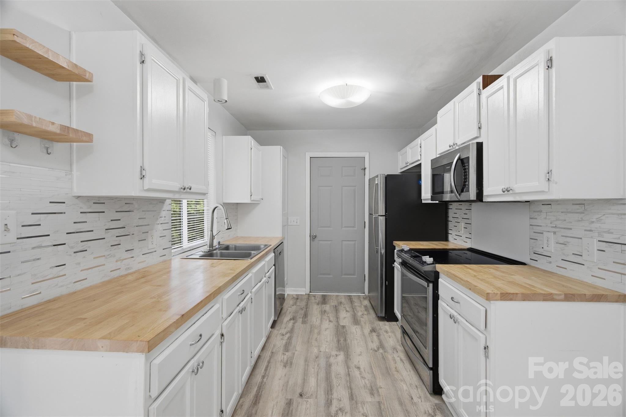 8345 Houndstooth Drive — Charlotte
