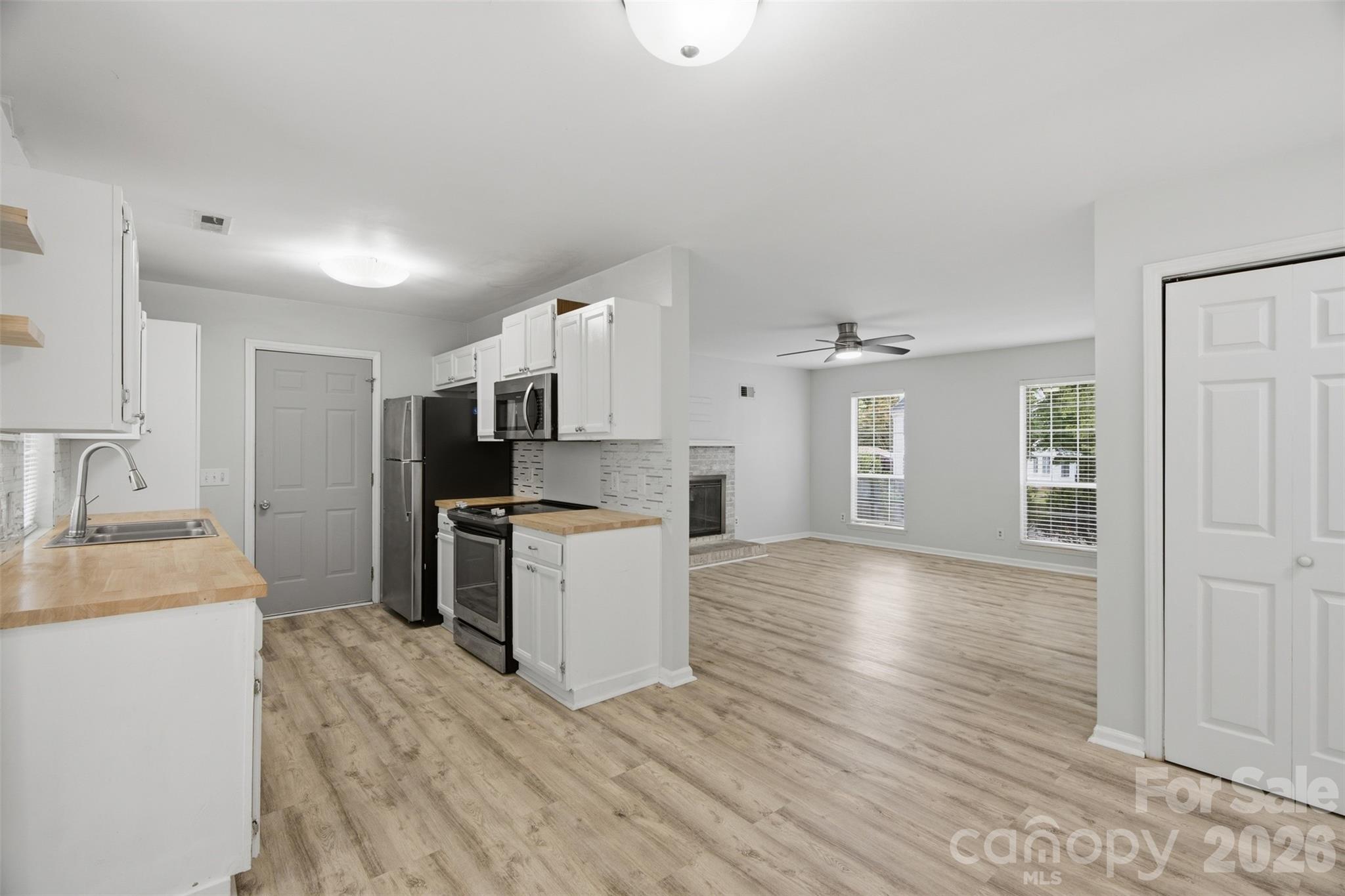 8345 Houndstooth Drive — Charlotte