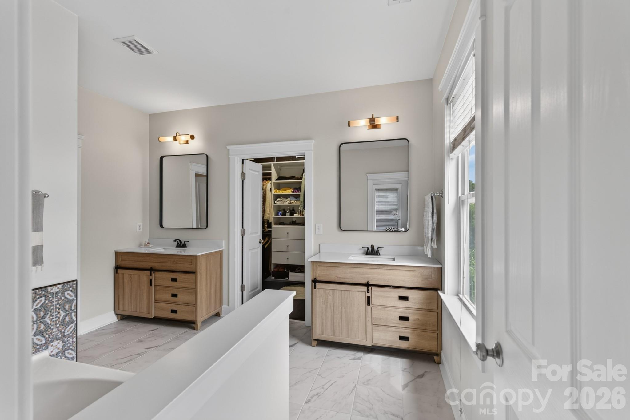 10102 Tolleson Avenue — Charlotte