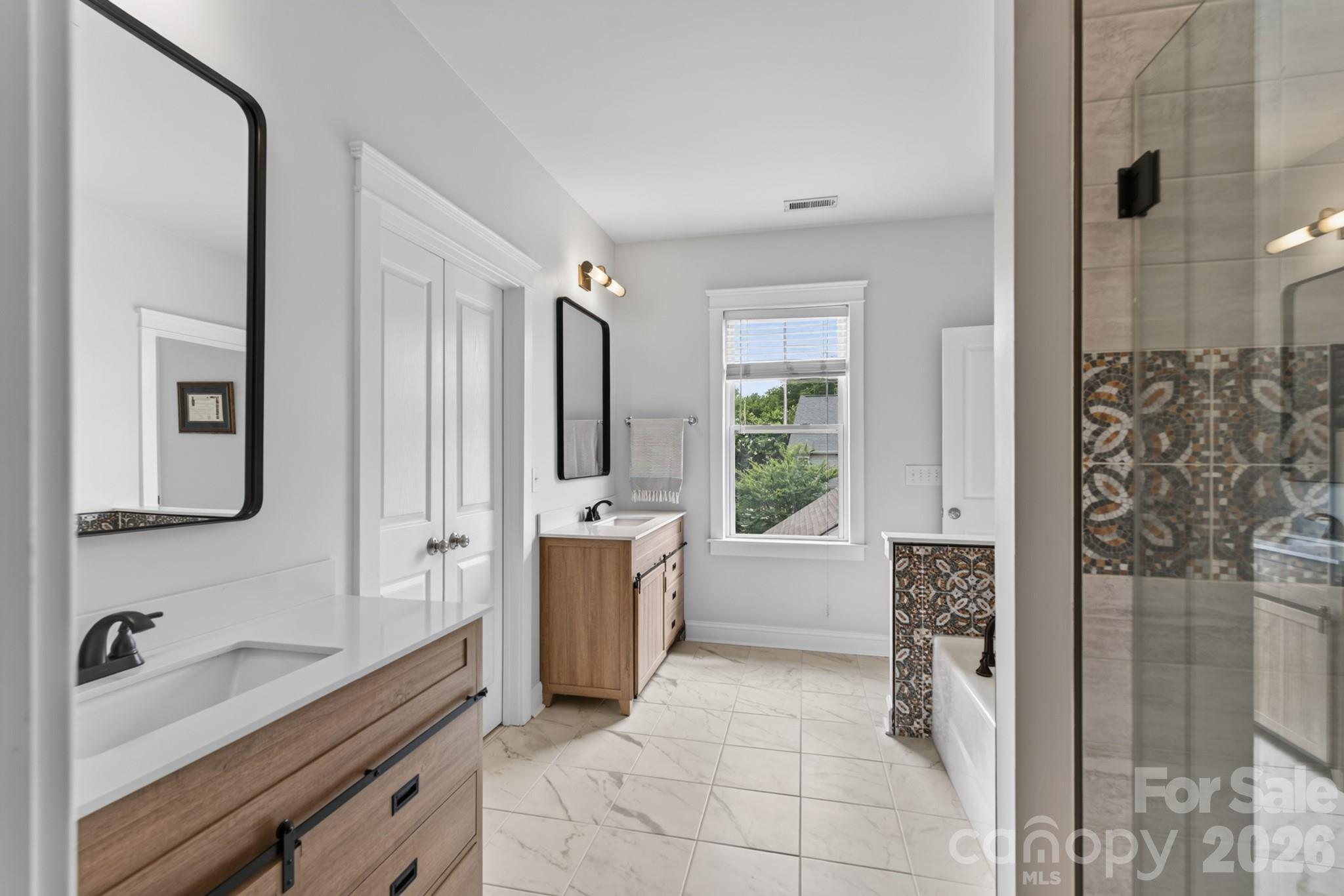 10102 Tolleson Avenue — Charlotte