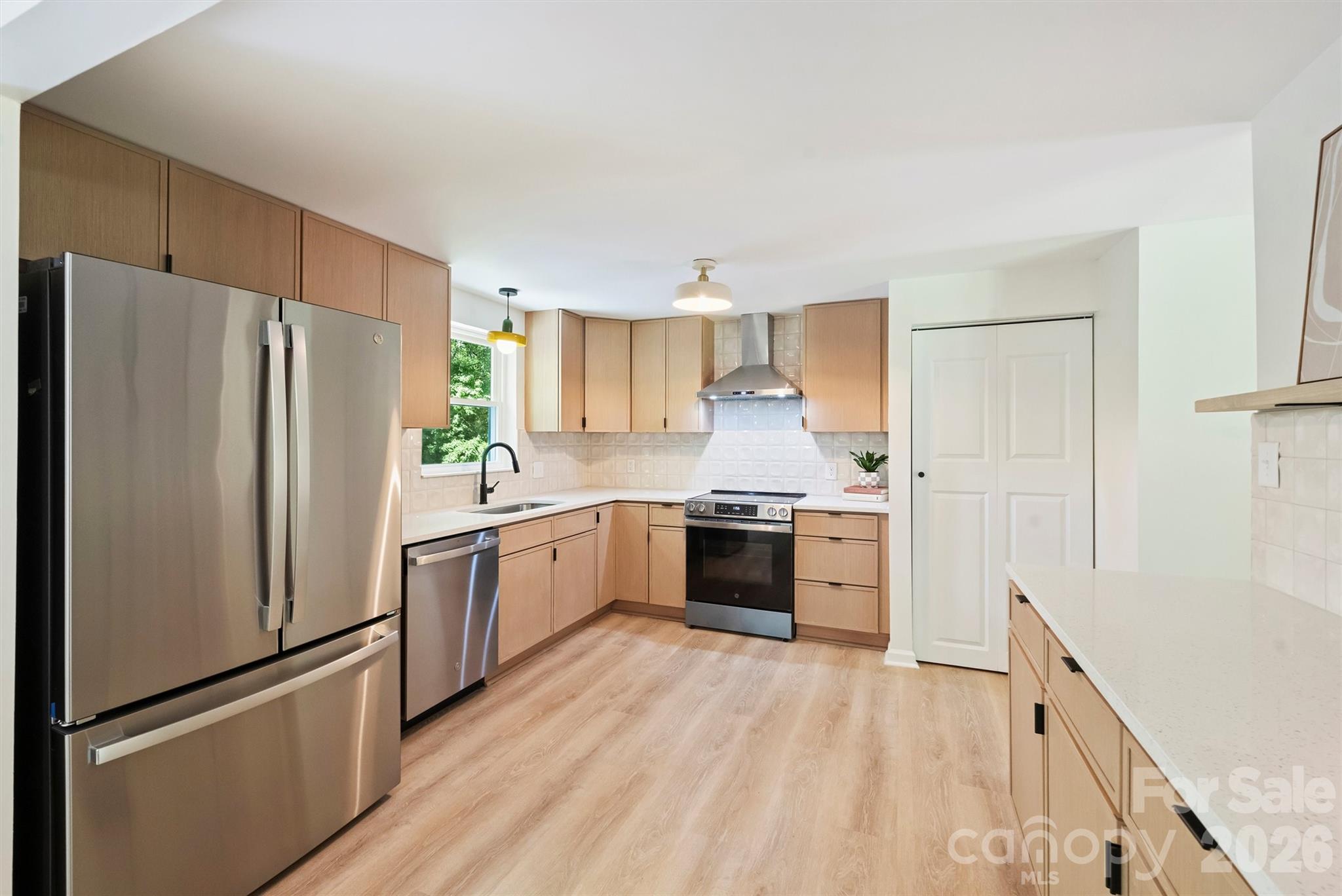 7323 Rollingridge Drive — Charlotte