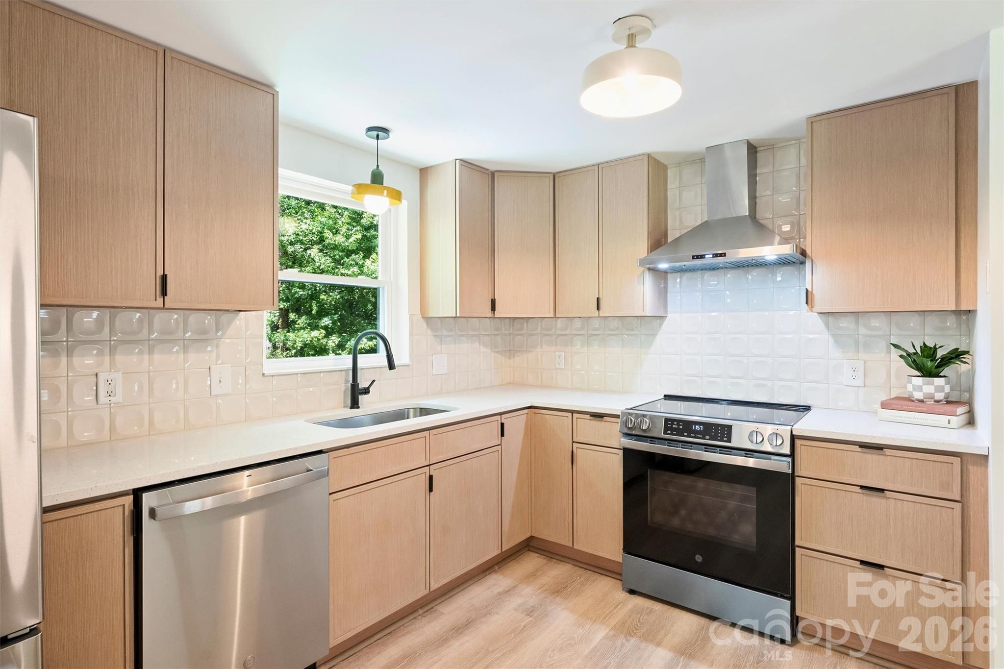 7323 Rollingridge Drive — Charlotte