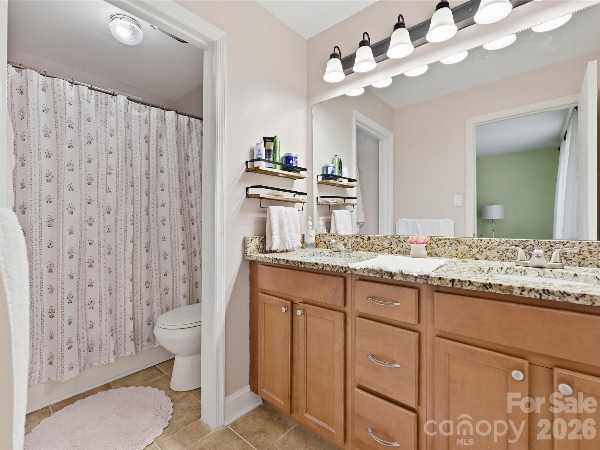2233 Rexford Road #C — Charlotte