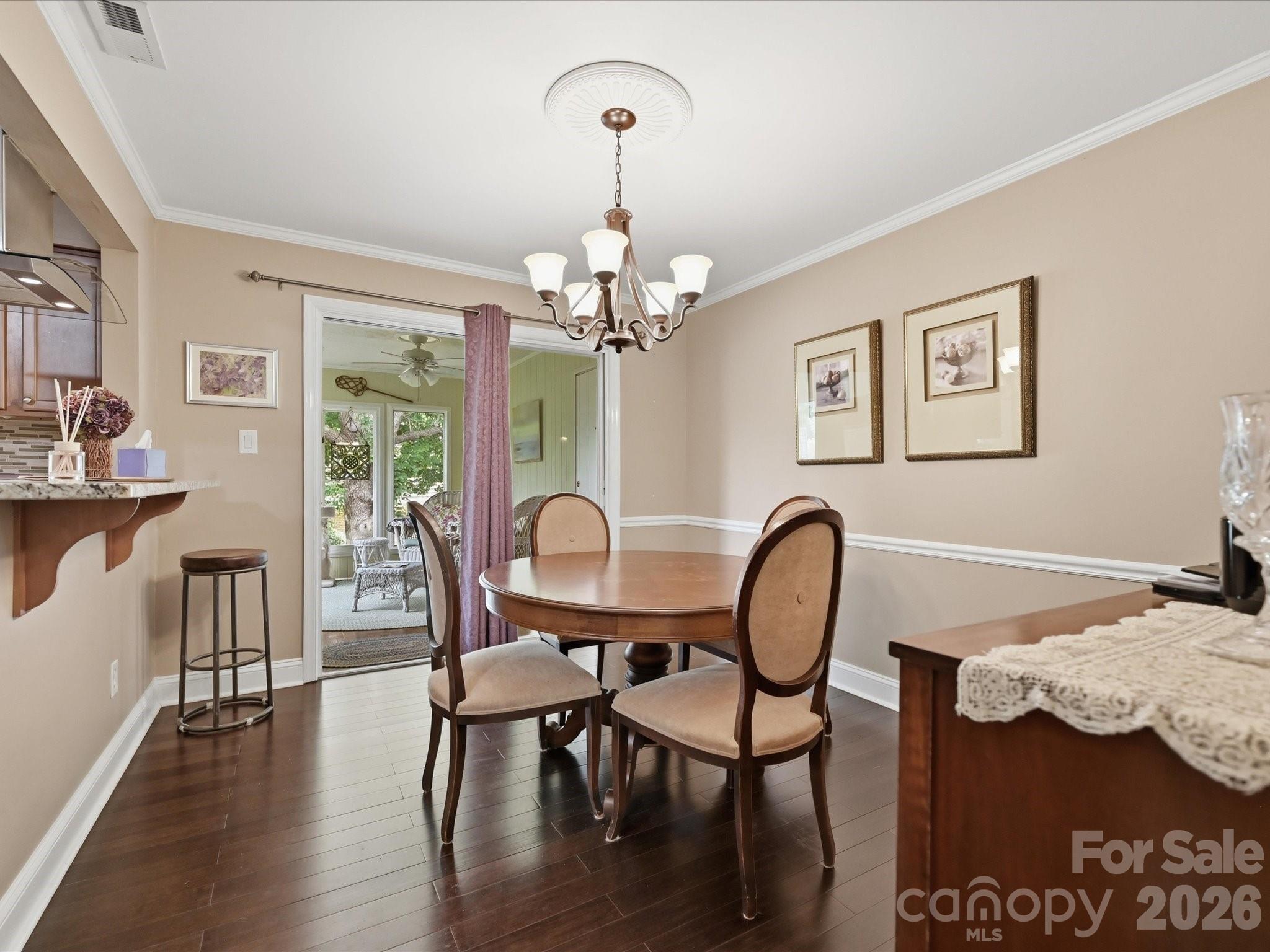 2233 Rexford Road #C — Charlotte
