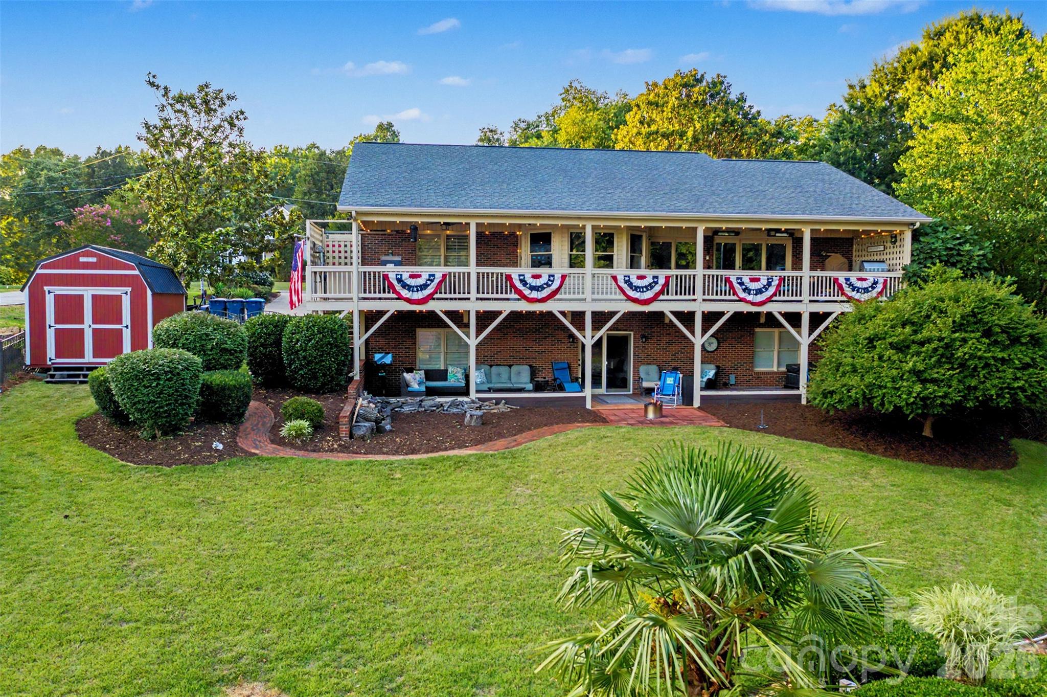 8535 Sylvan Drive — Terrell