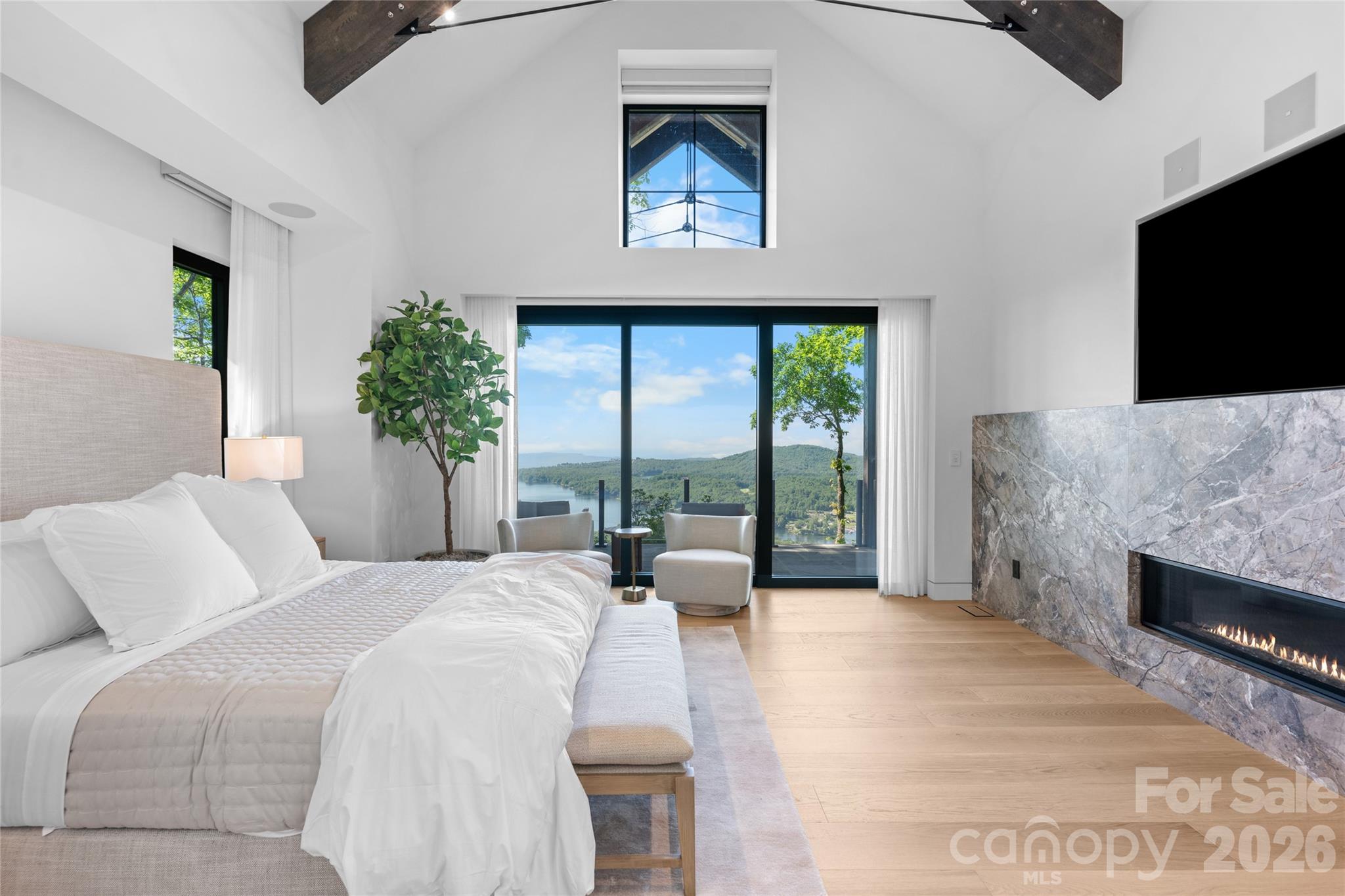 140 Panther Summit Drive — Lake Toxaway
