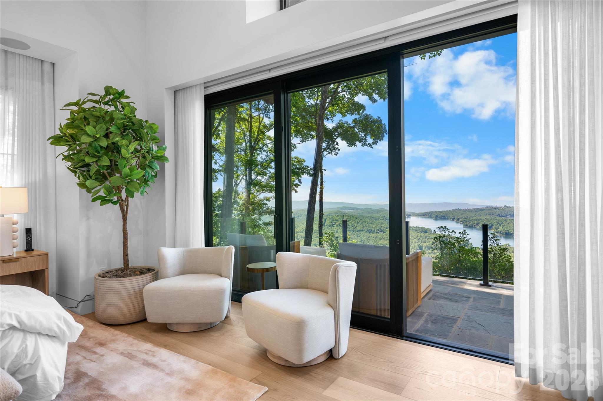 140 Panther Summit Drive — Lake Toxaway