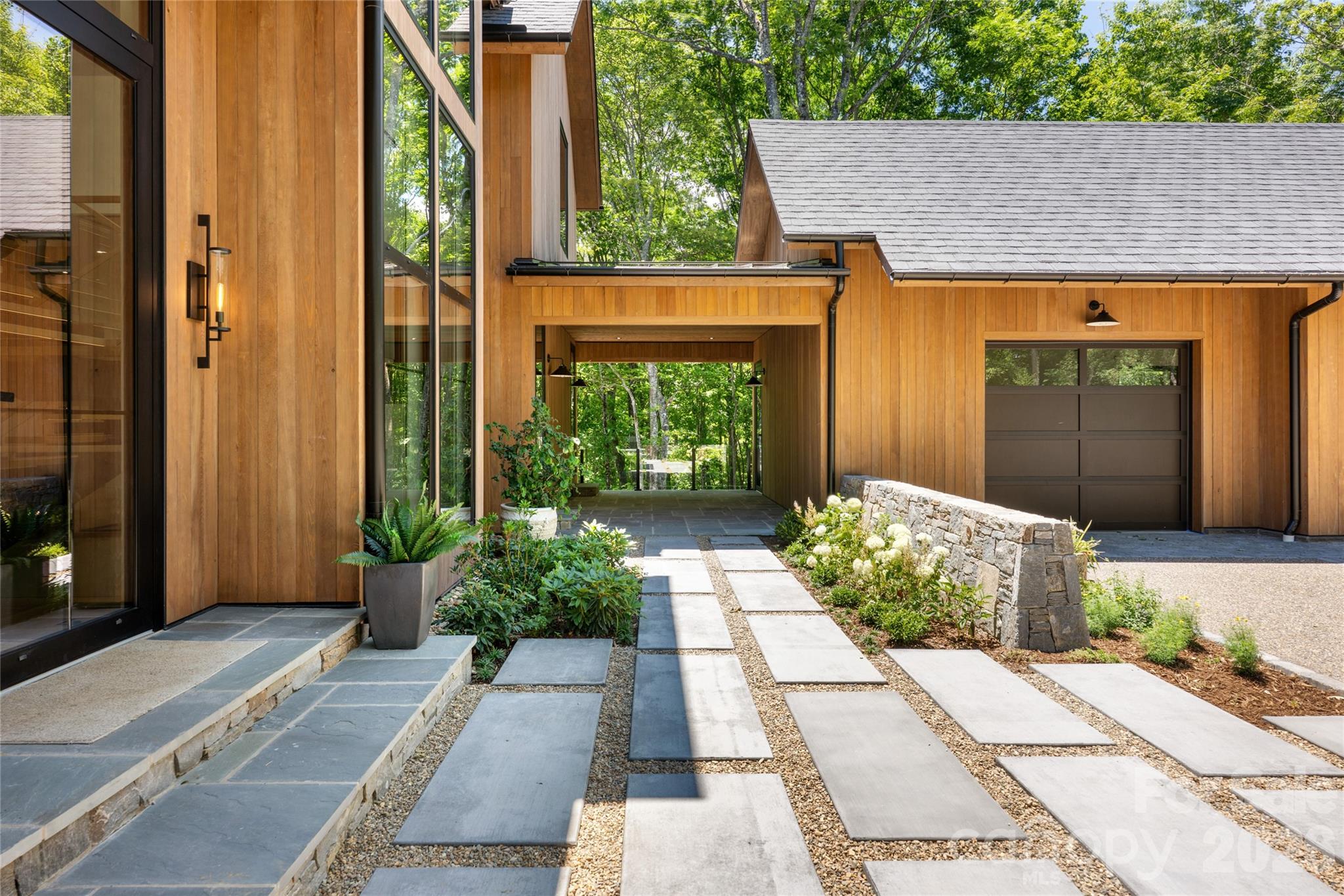 140 Panther Summit Drive — Lake Toxaway