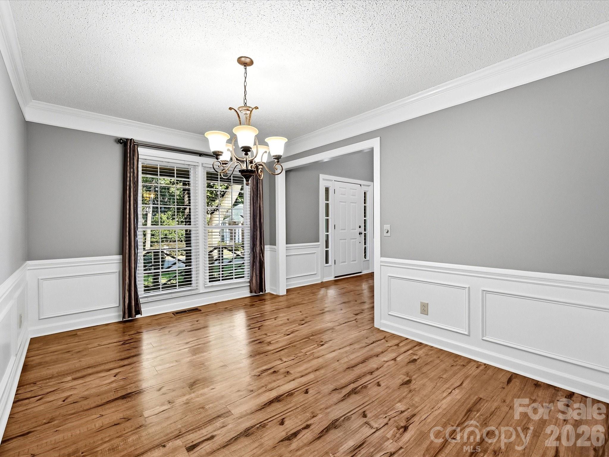 12903 Fallcross Court — Huntersville
