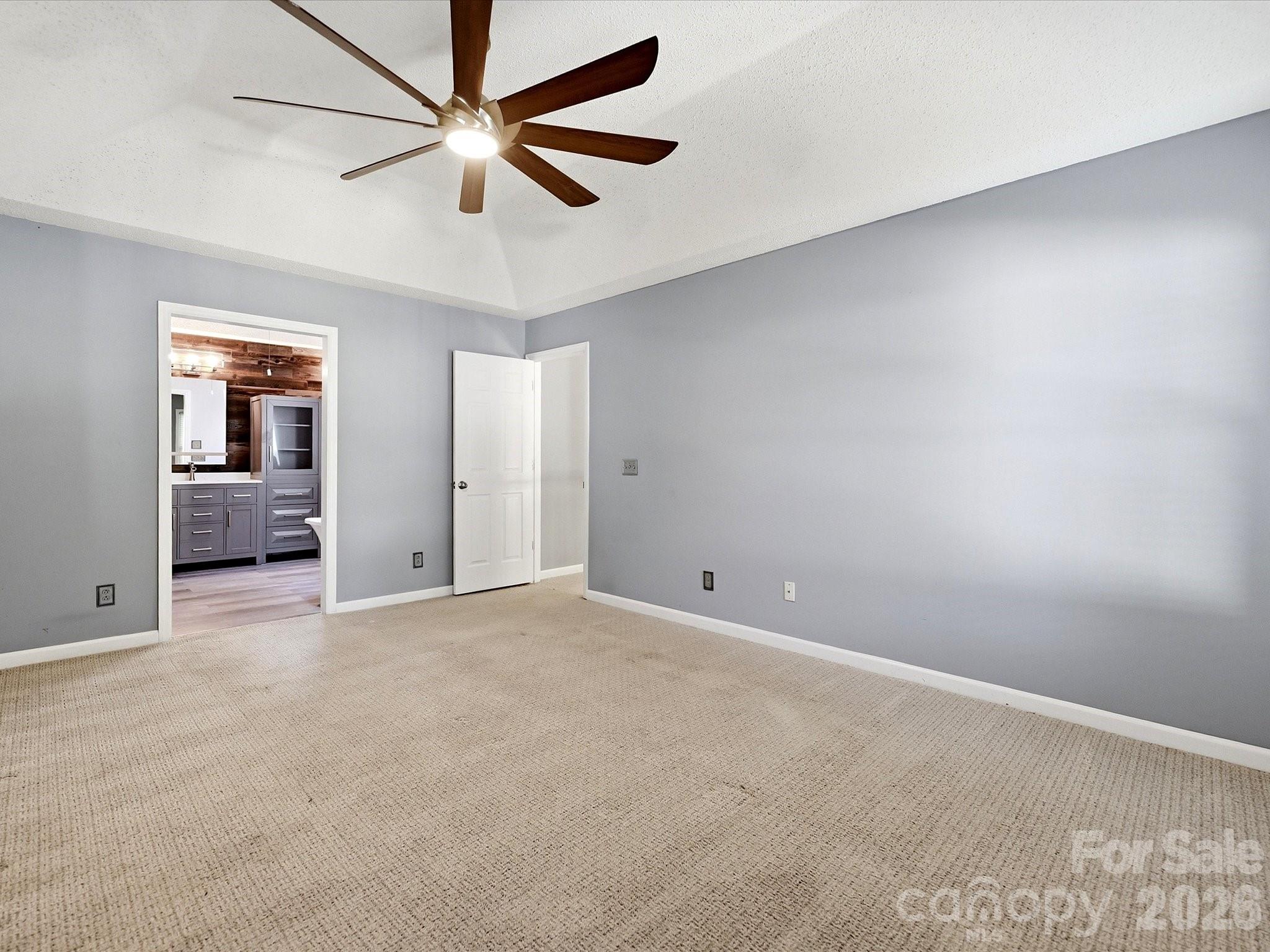 12903 Fallcross Court — Huntersville