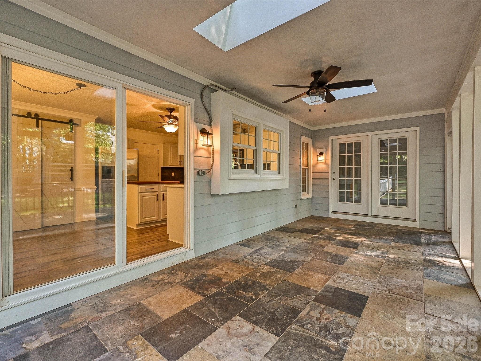 12903 Fallcross Court — Huntersville