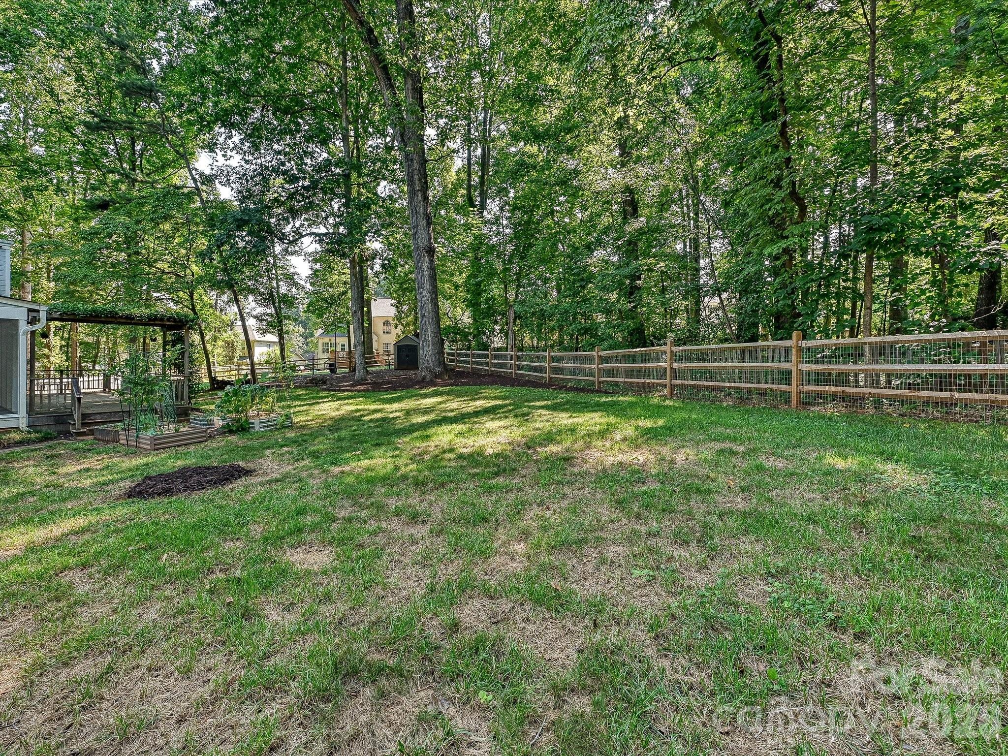 12903 Fallcross Court — Huntersville