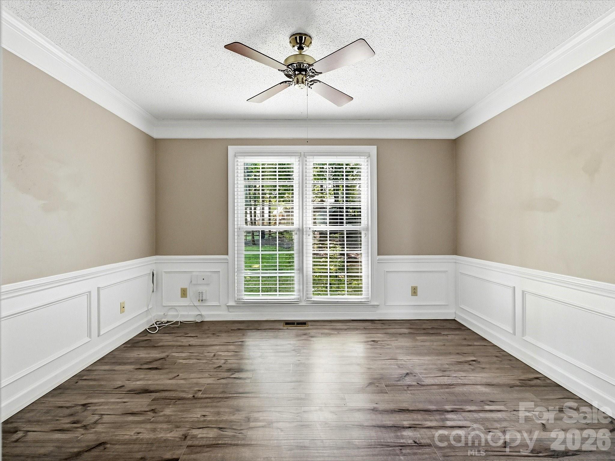 12903 Fallcross Court — Huntersville
