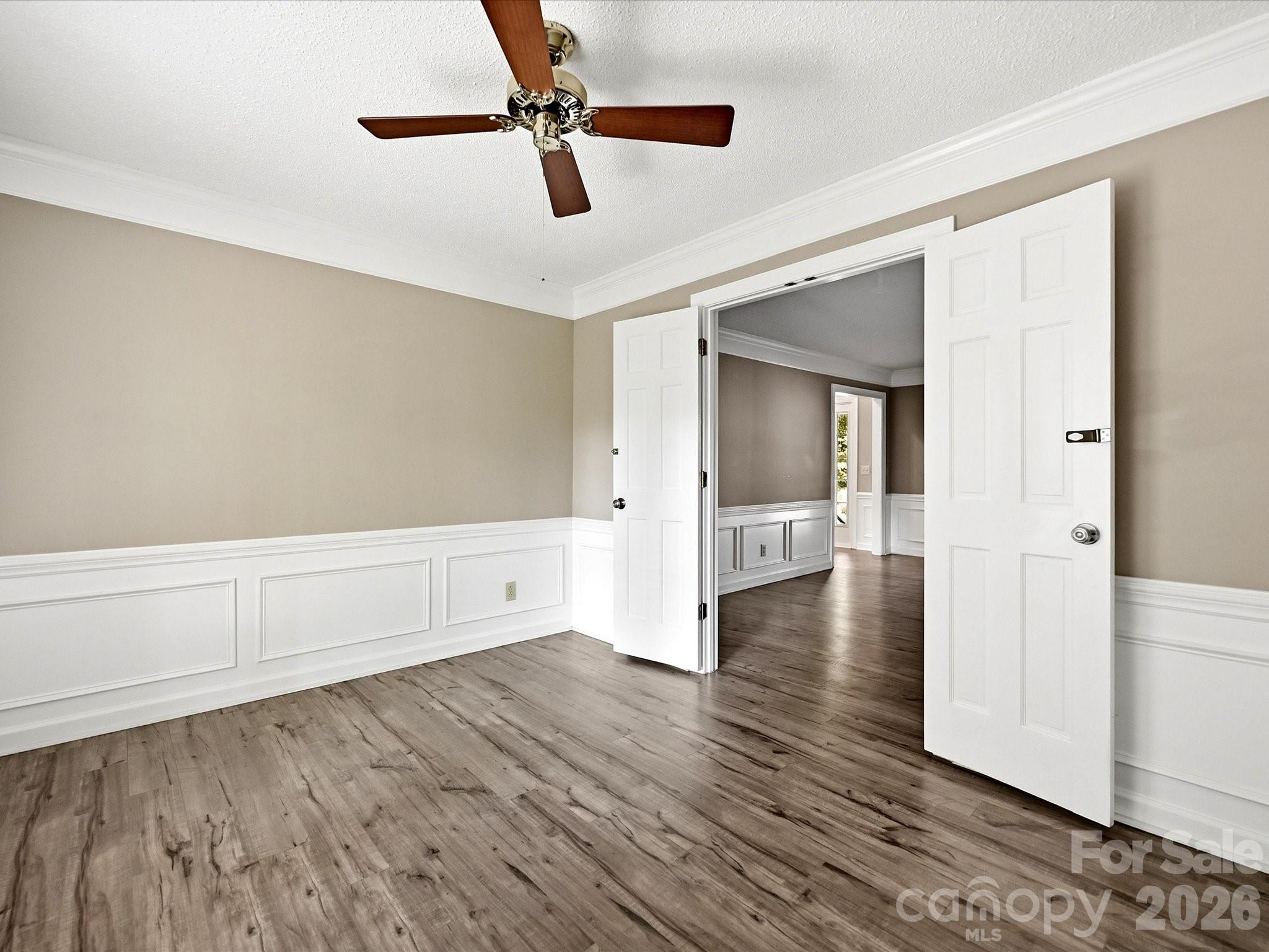 12903 Fallcross Court — Huntersville