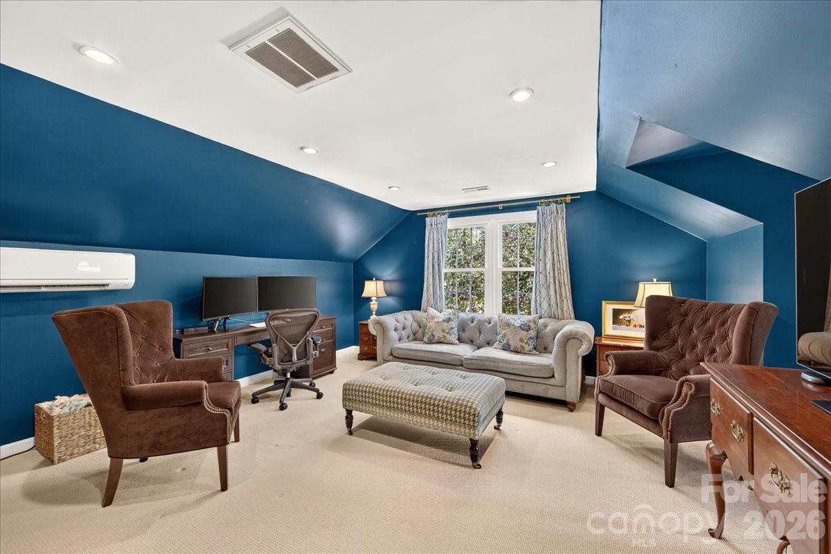 10300 Ben Franklin Court — Charlotte