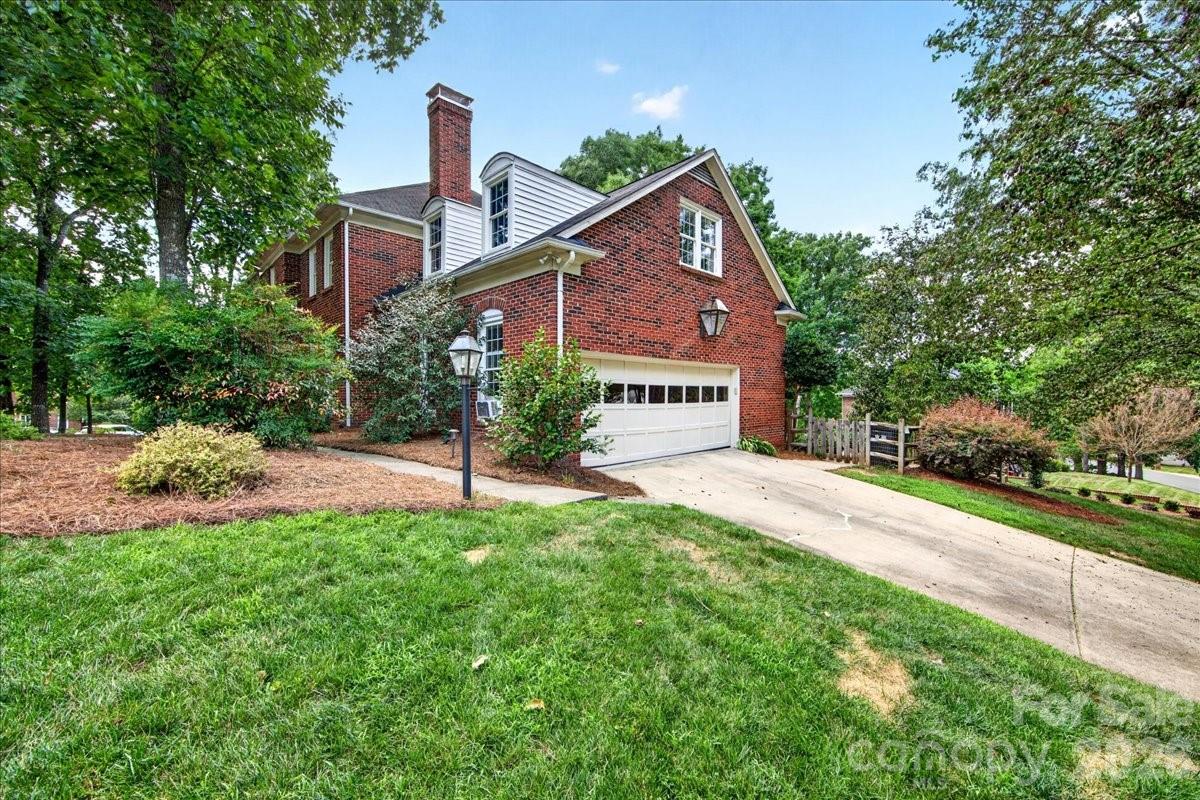 10300 Ben Franklin Court — Charlotte