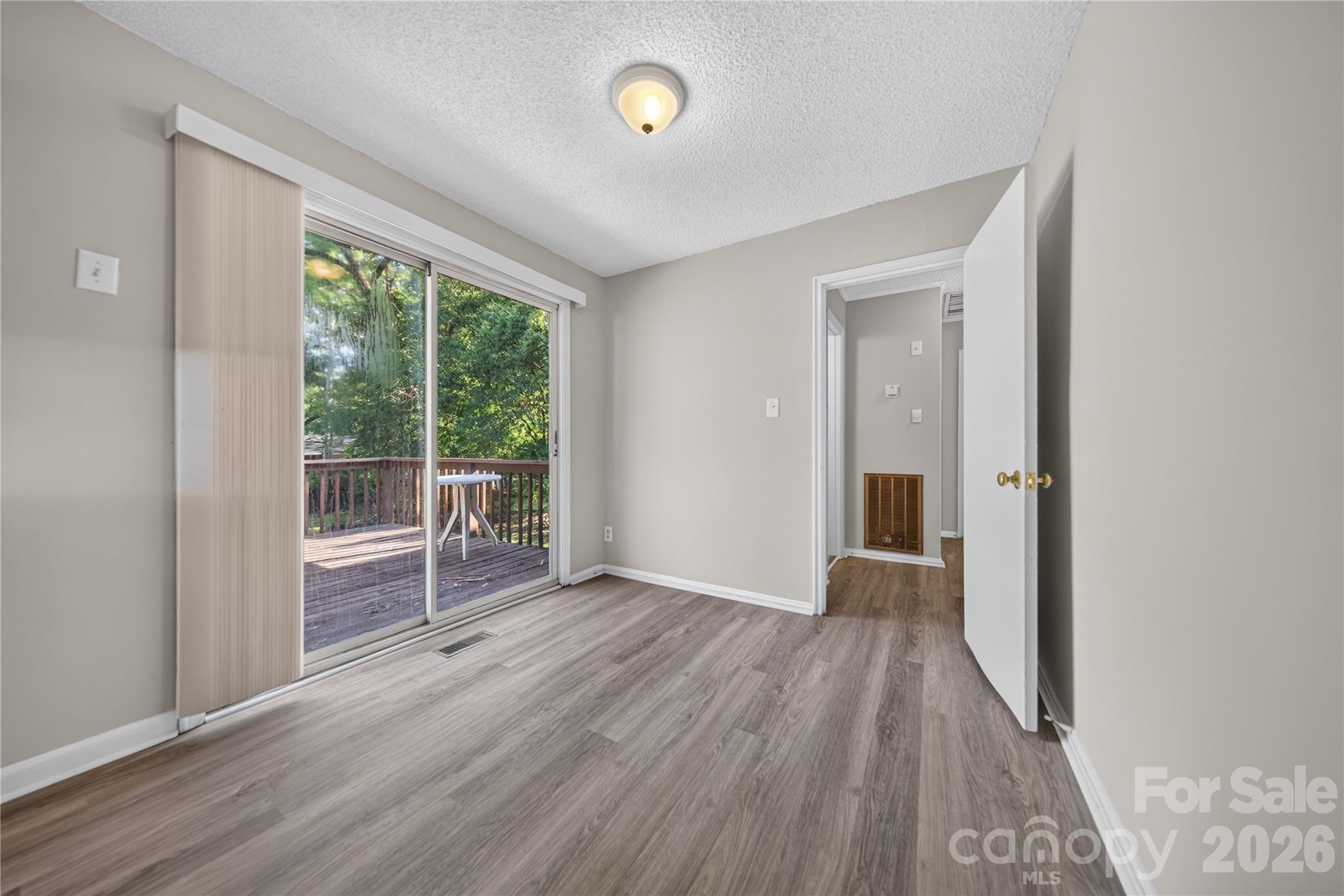 520 Inwood Drive — Charlotte