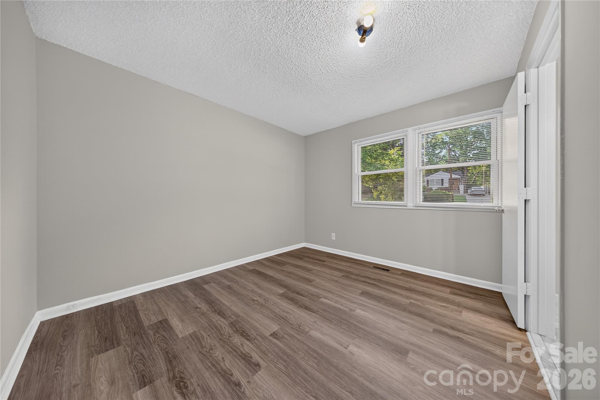 520 Inwood Drive — Charlotte