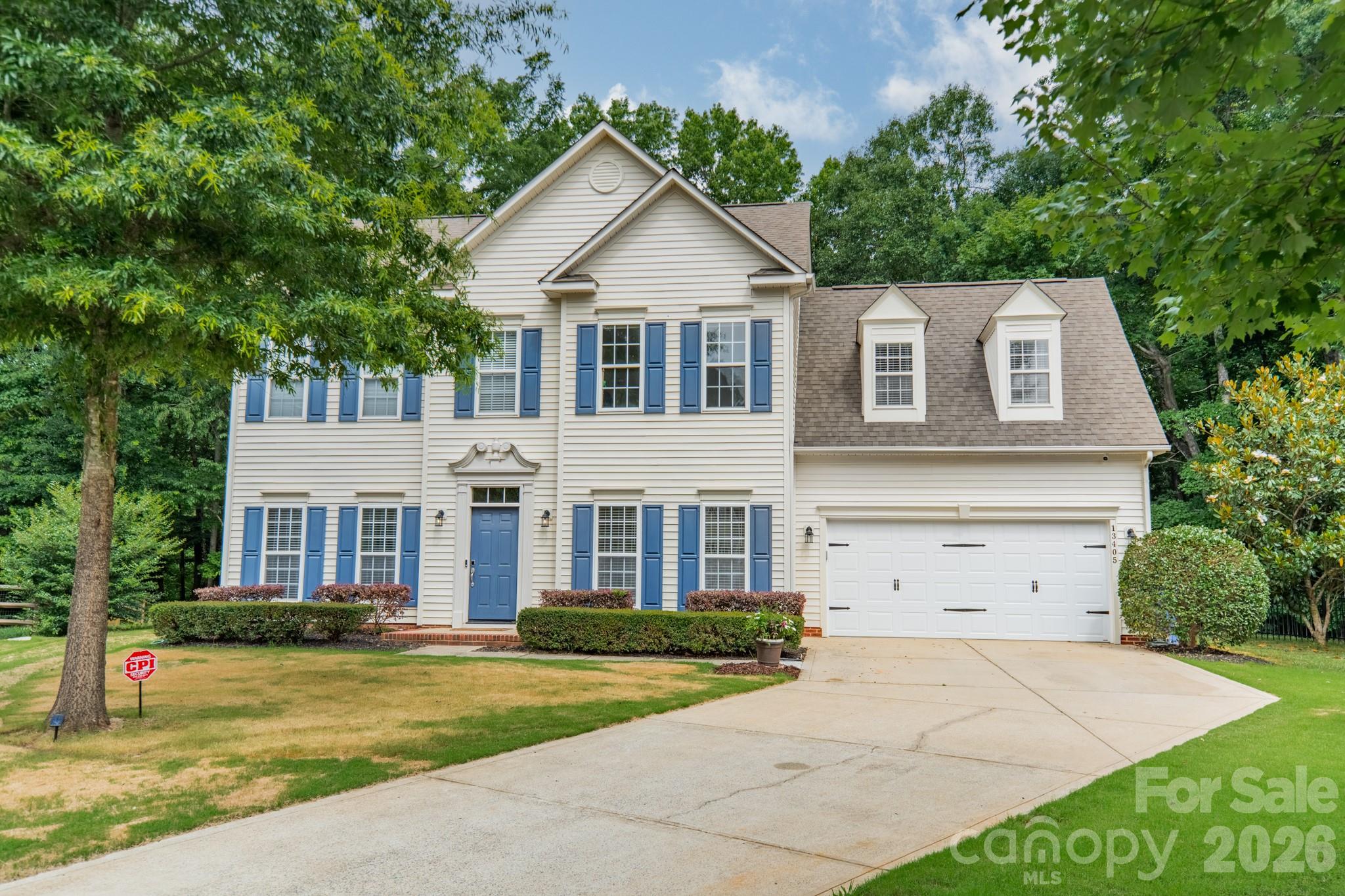 13405 Honeytree Lane — Pineville