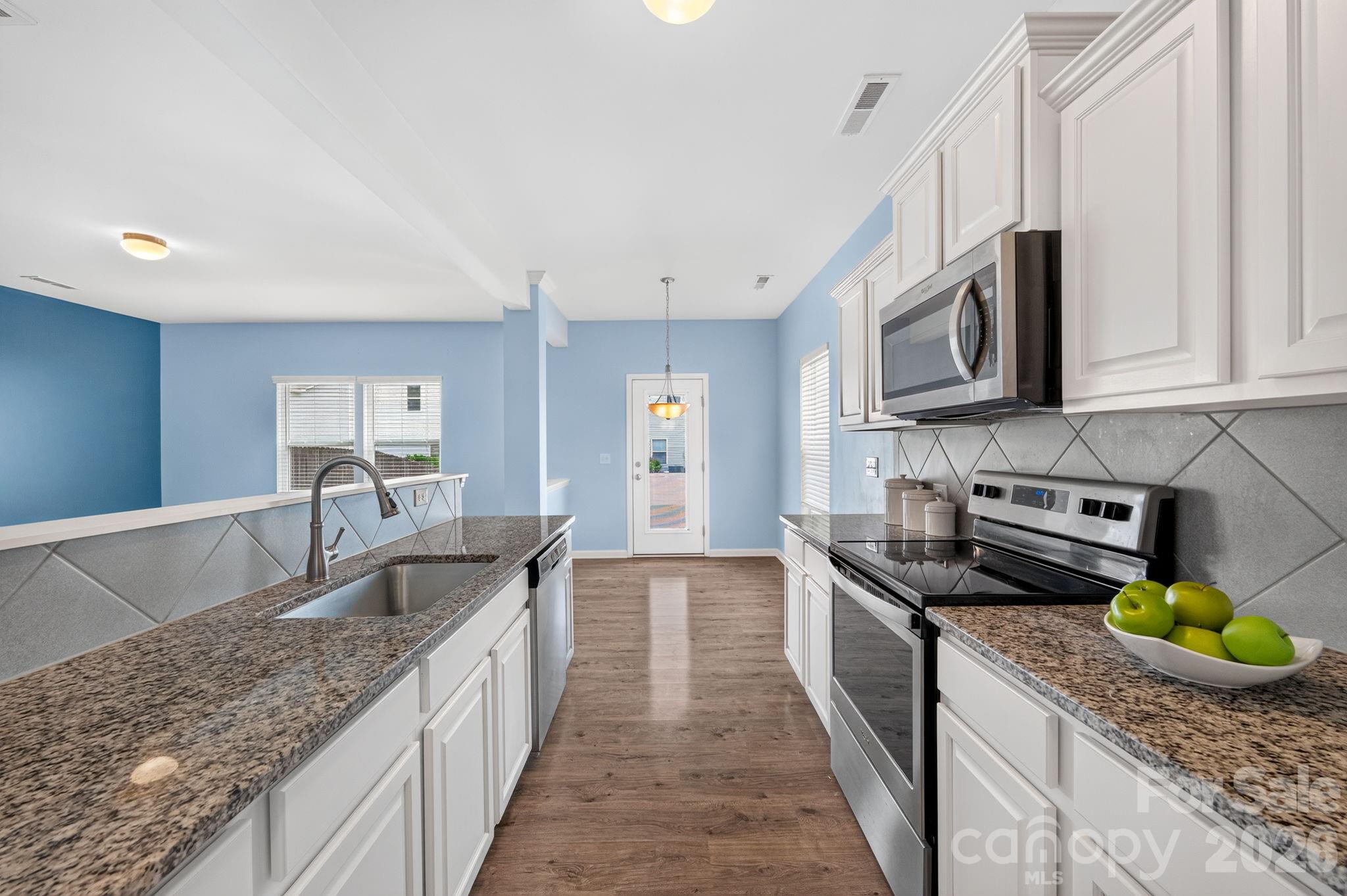 12551 Gotland Road — Midland