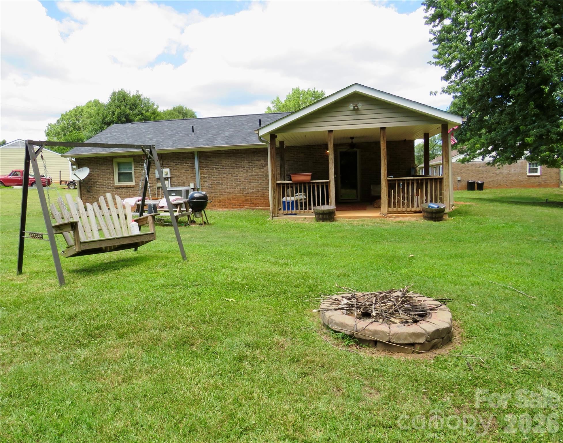 122 Tulip Trail — Ellenboro