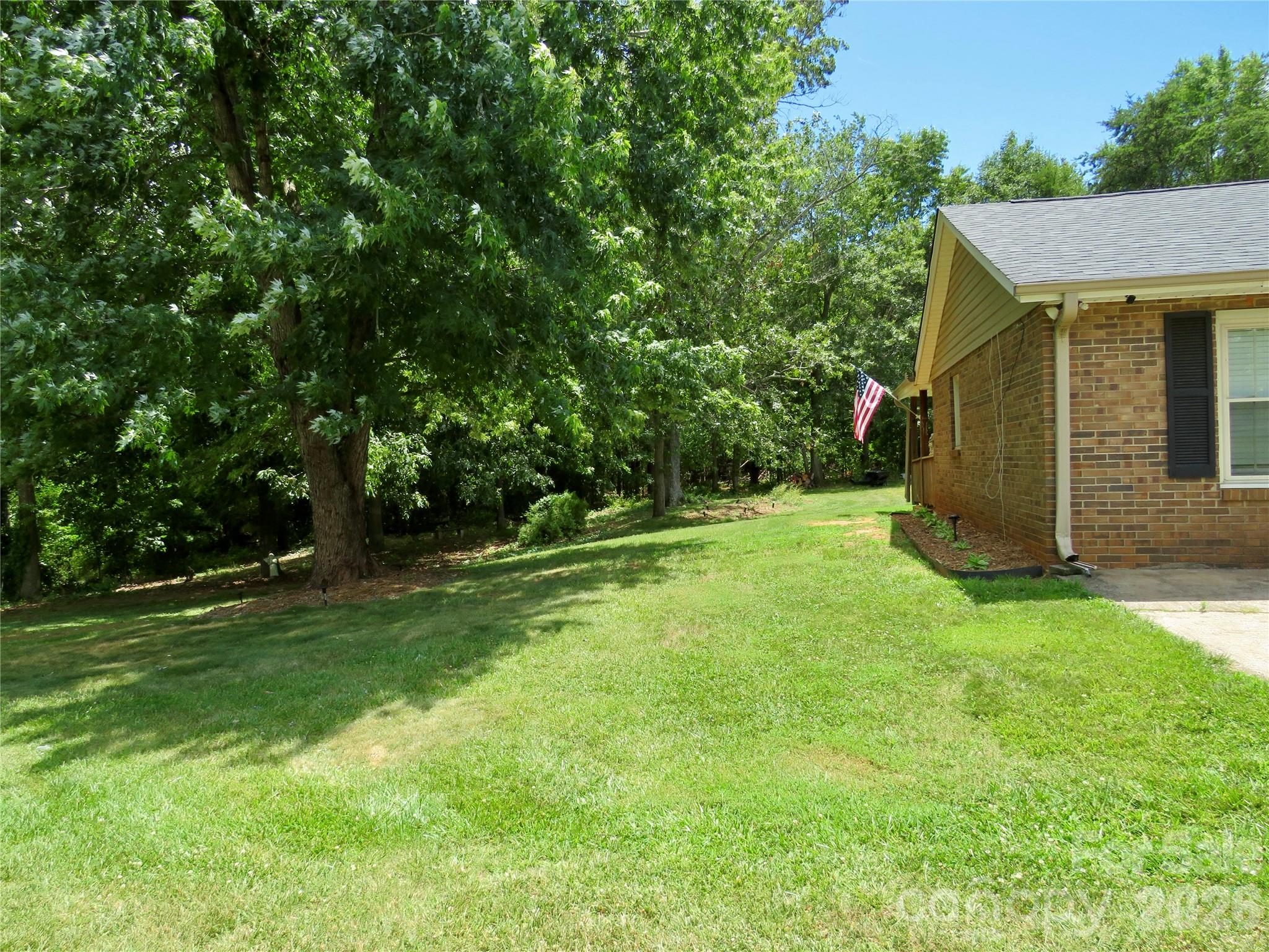 122 Tulip Trail — Ellenboro