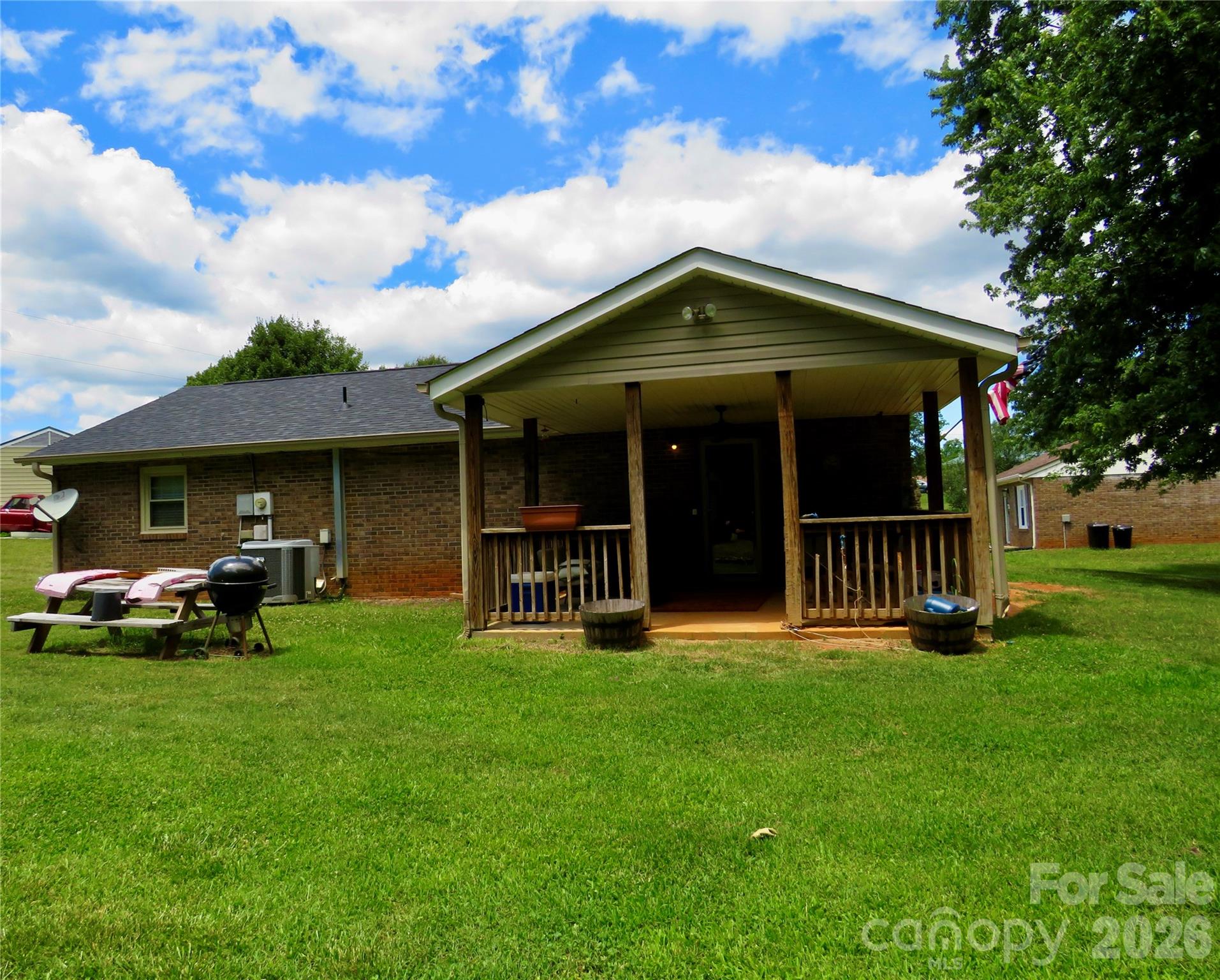 122 Tulip Trail — Ellenboro