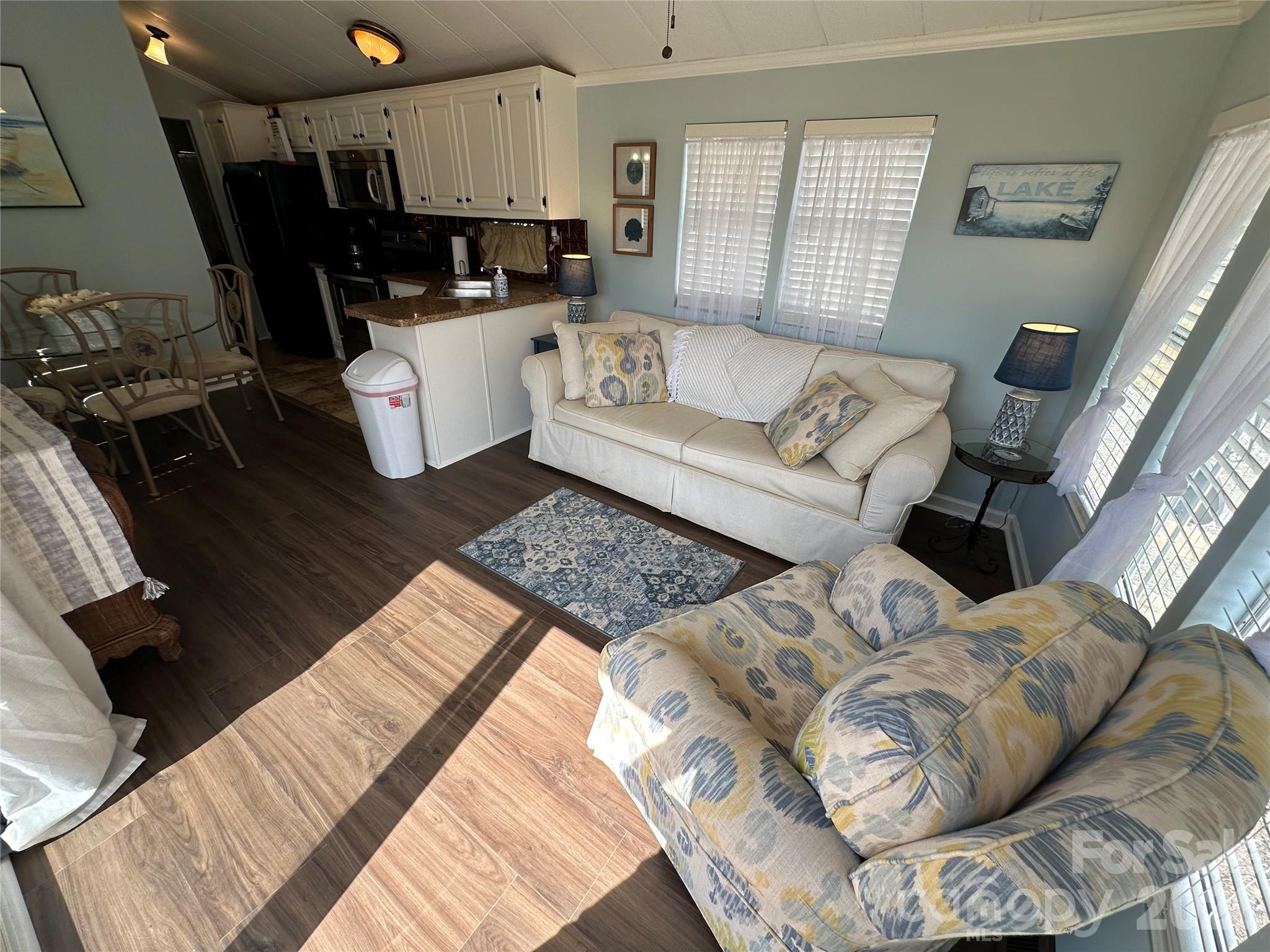 143 Dove Street — New London