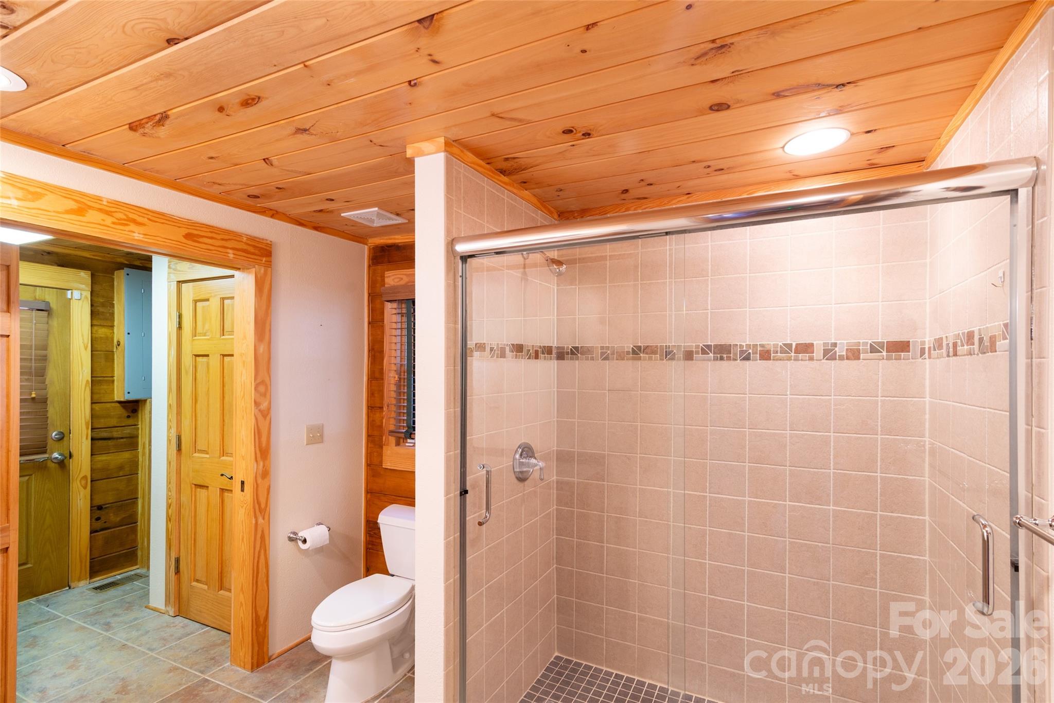 3458 Dicks Creek Road — Whittier