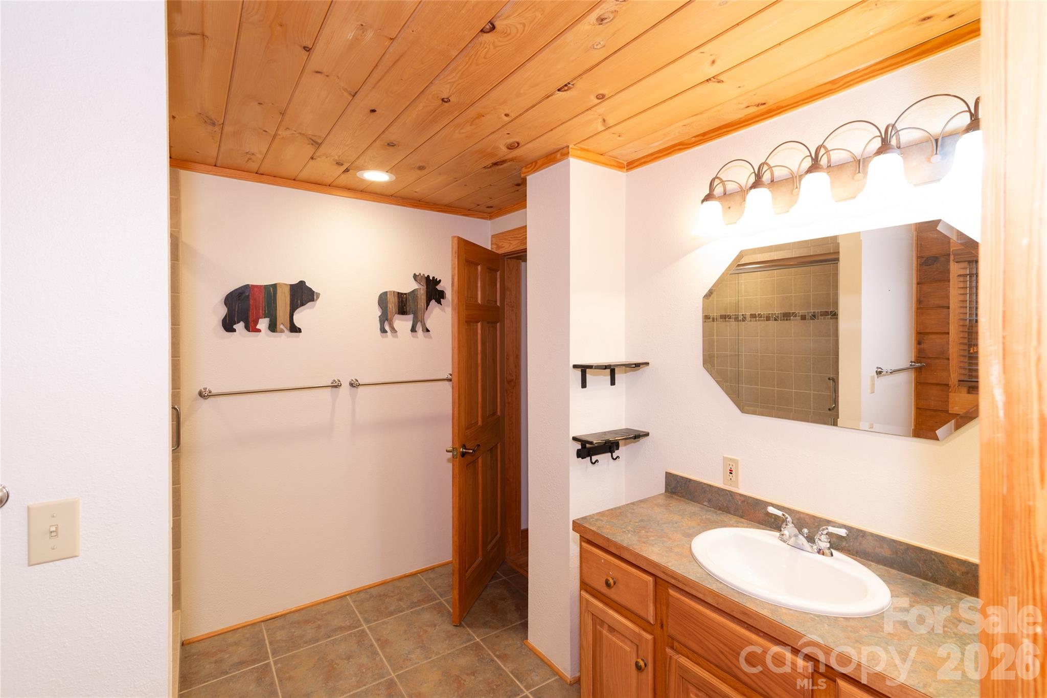 3458 Dicks Creek Road — Whittier