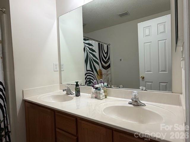 8053 Christmas Court — Charlotte