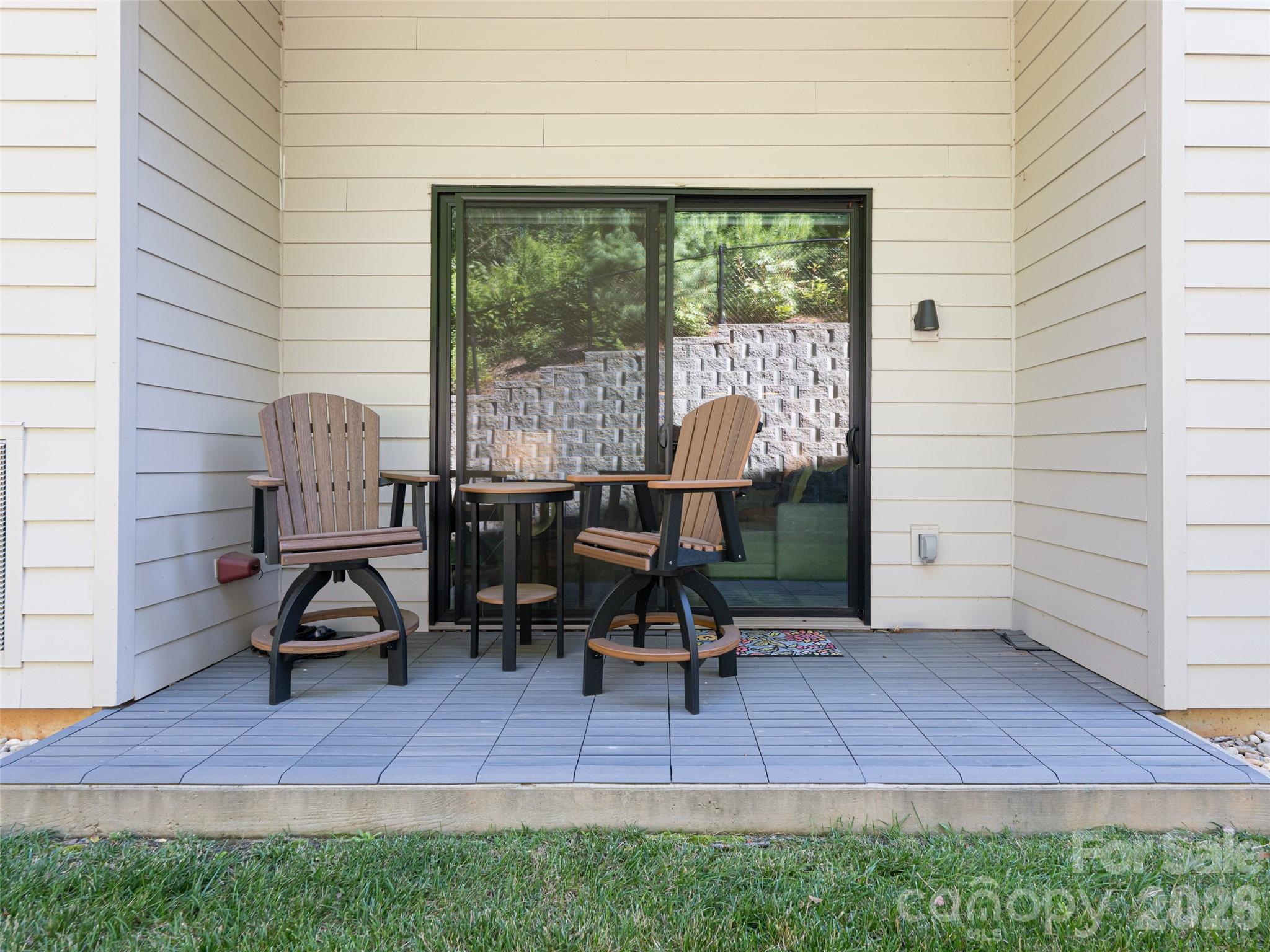 68 Craven Street #203 — Asheville