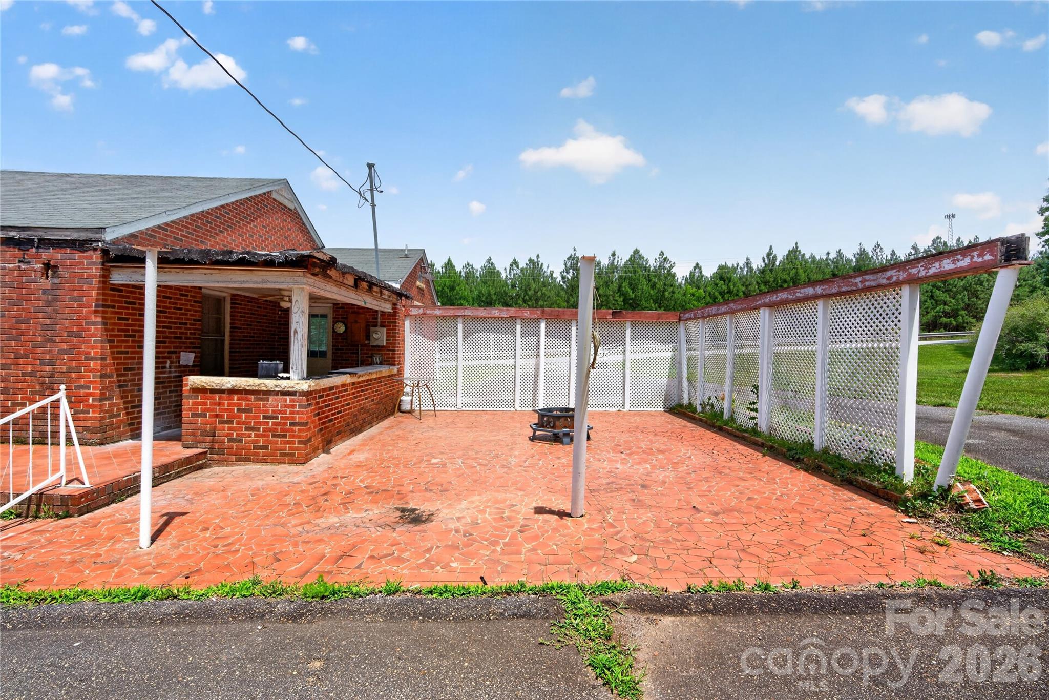 107 Carderwoody Road — Statesville