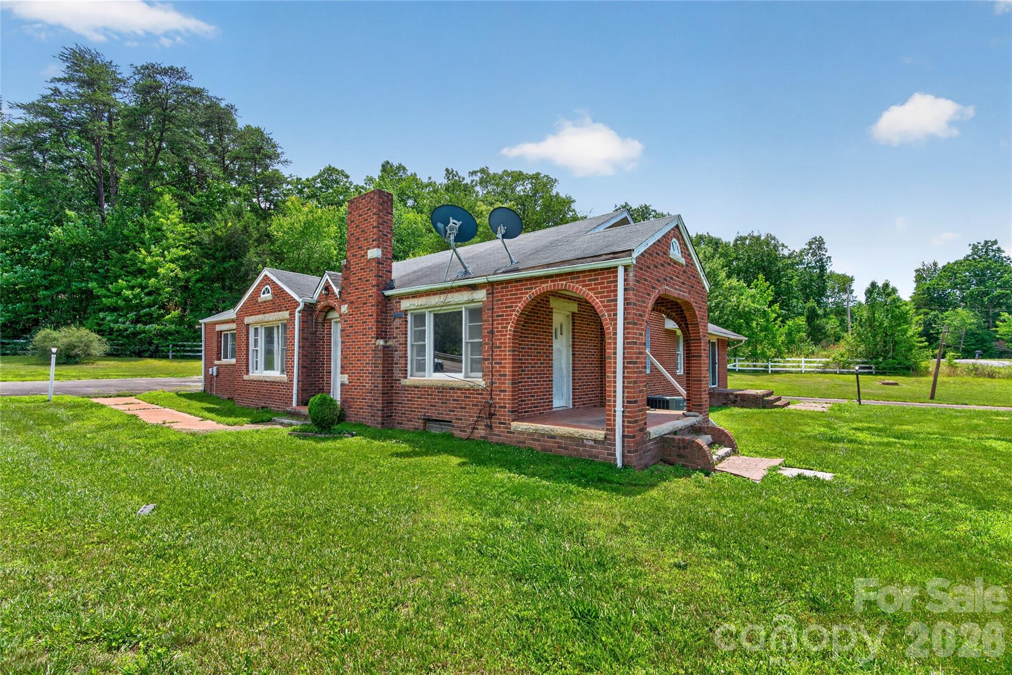 107 Carderwoody Road — Statesville