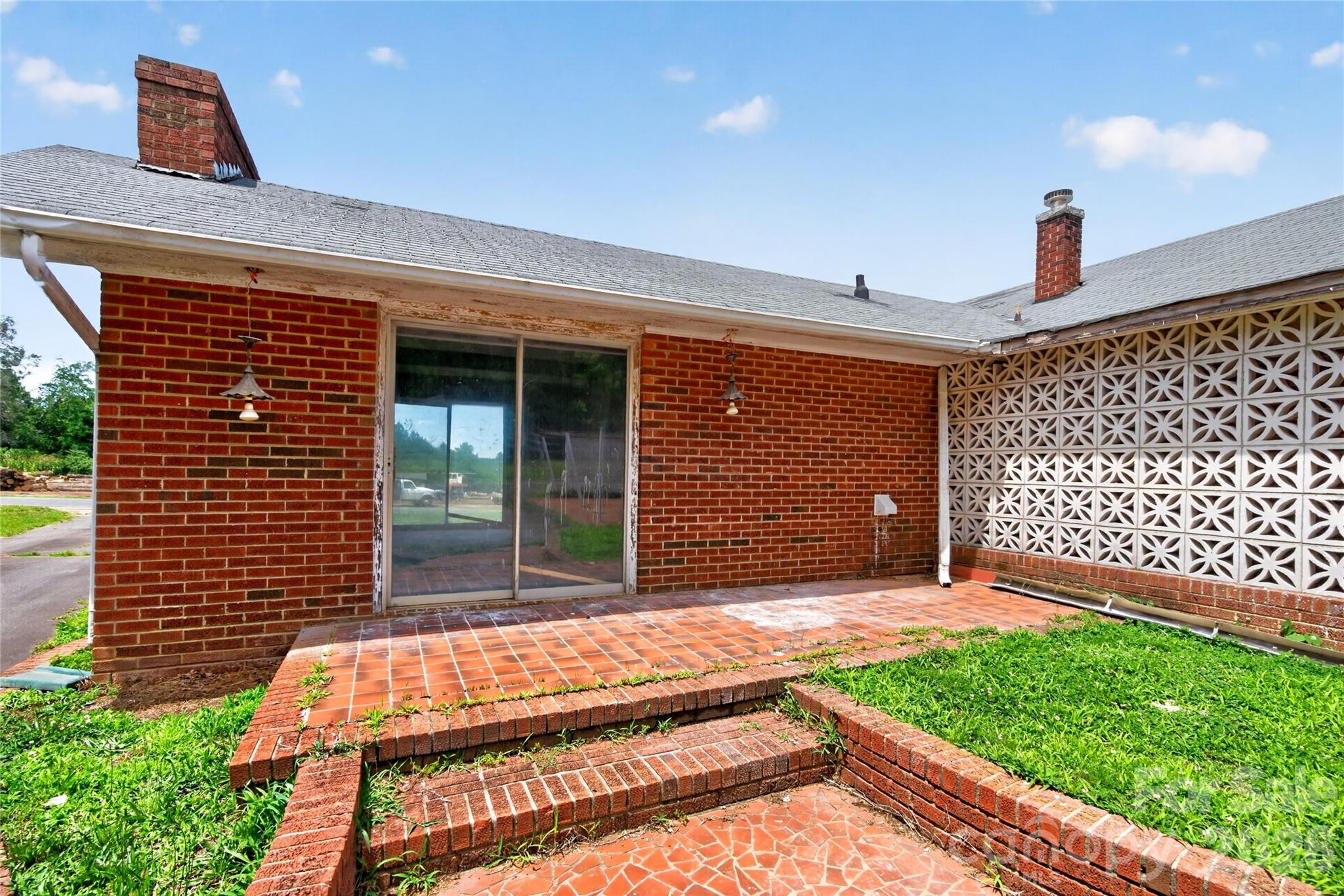 107 Carderwoody Road — Statesville