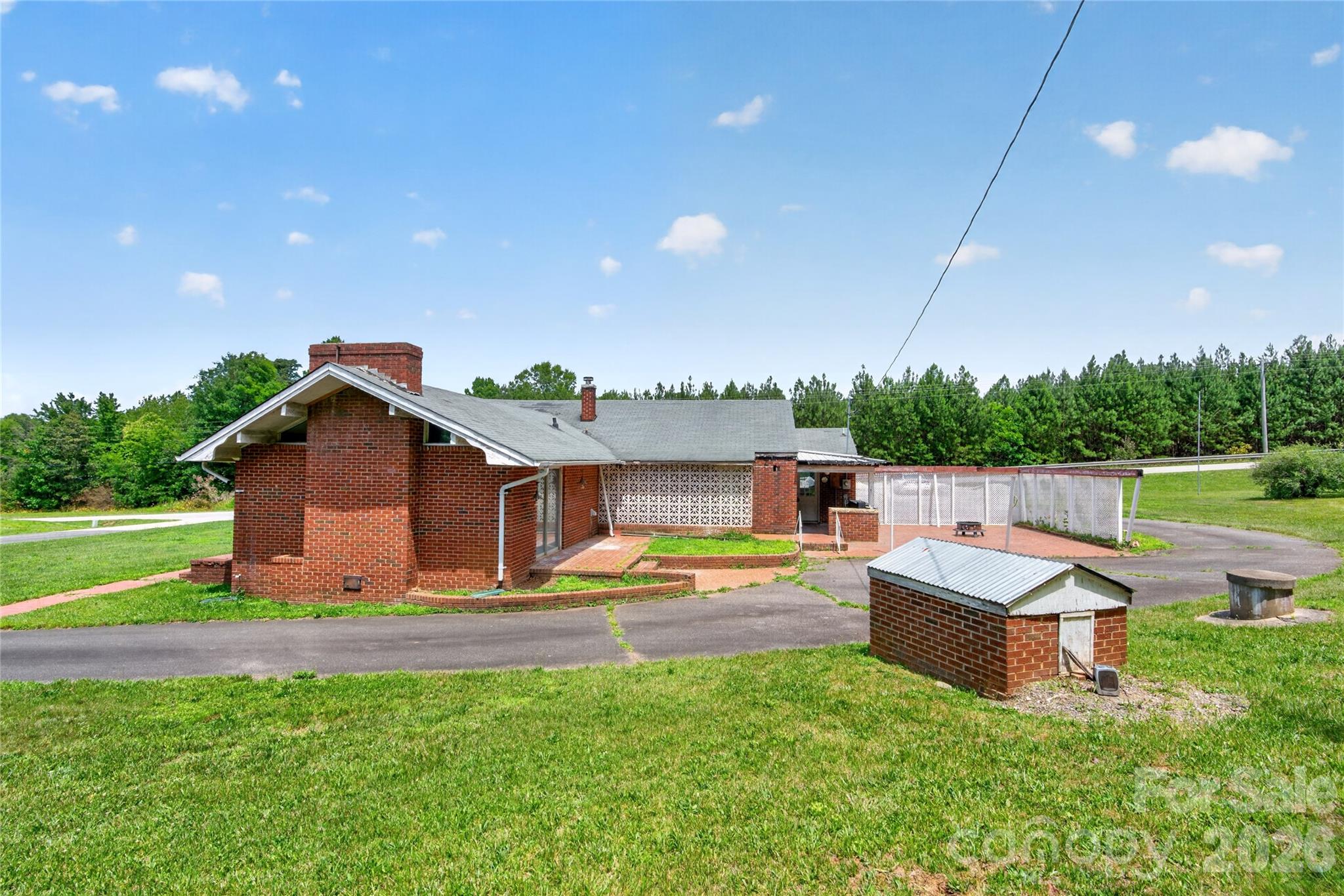 107 Carderwoody Road — Statesville