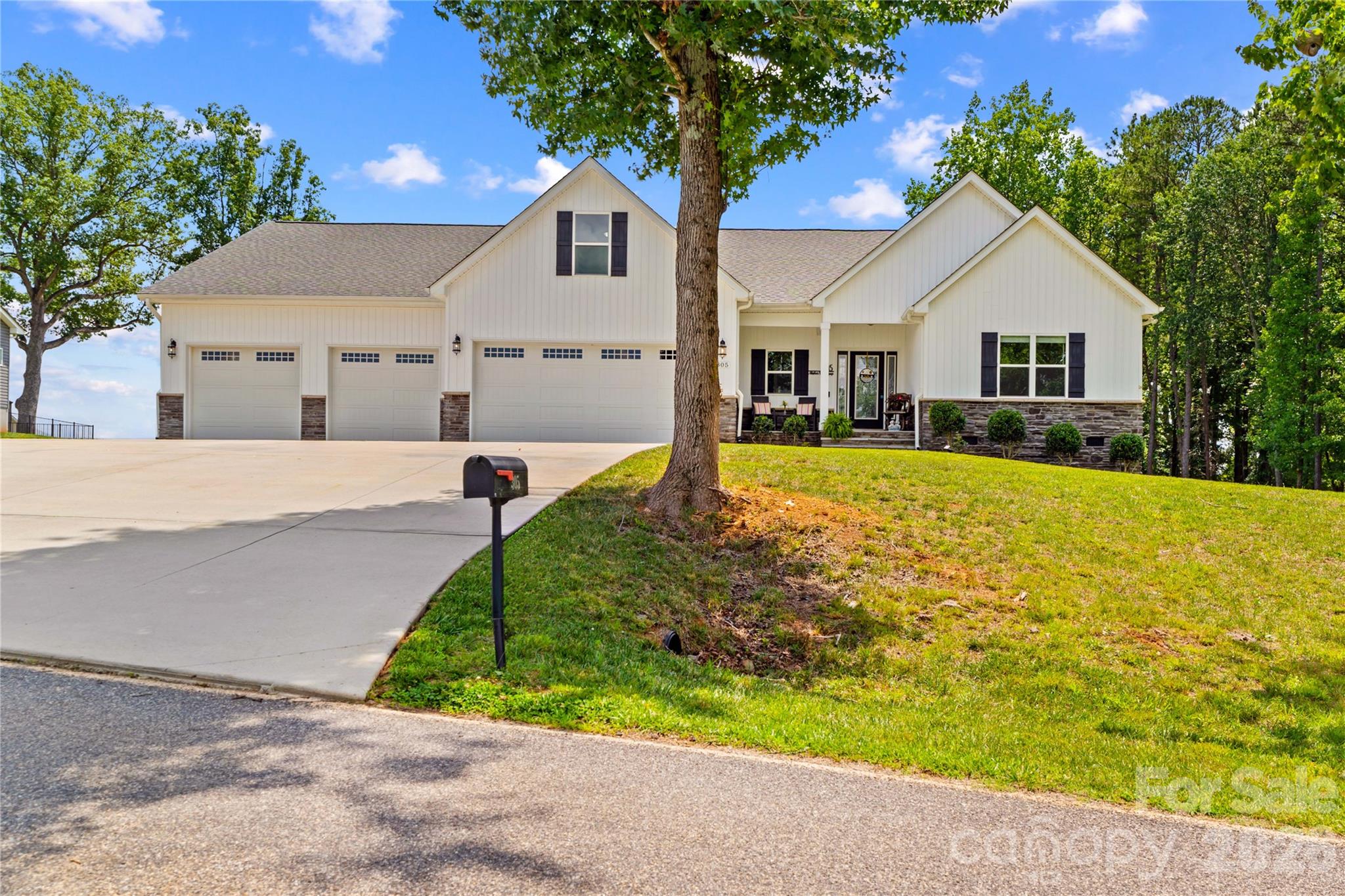 305 Absher Farm Loop — Statesville