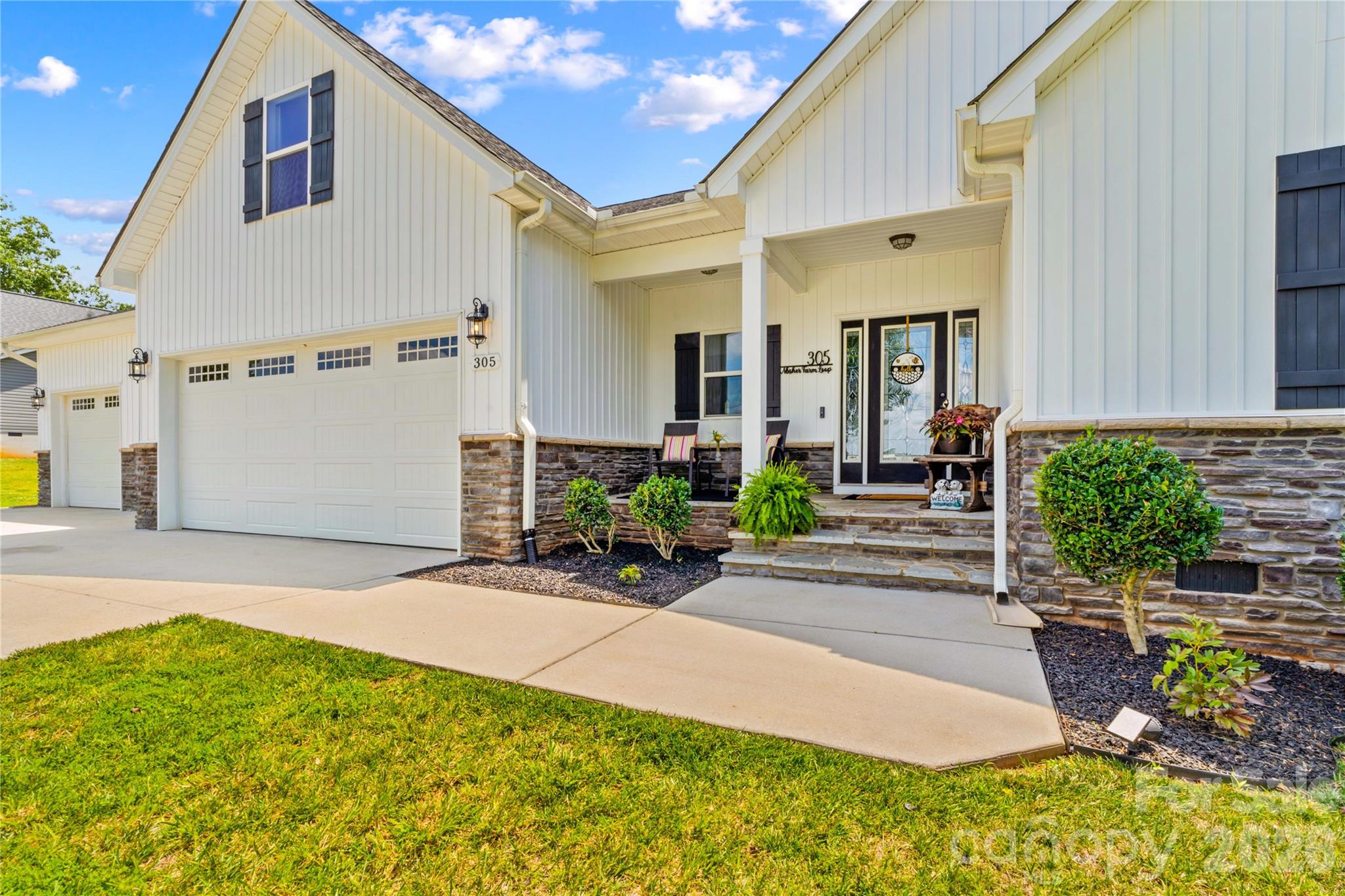 305 Absher Farm Loop — Statesville