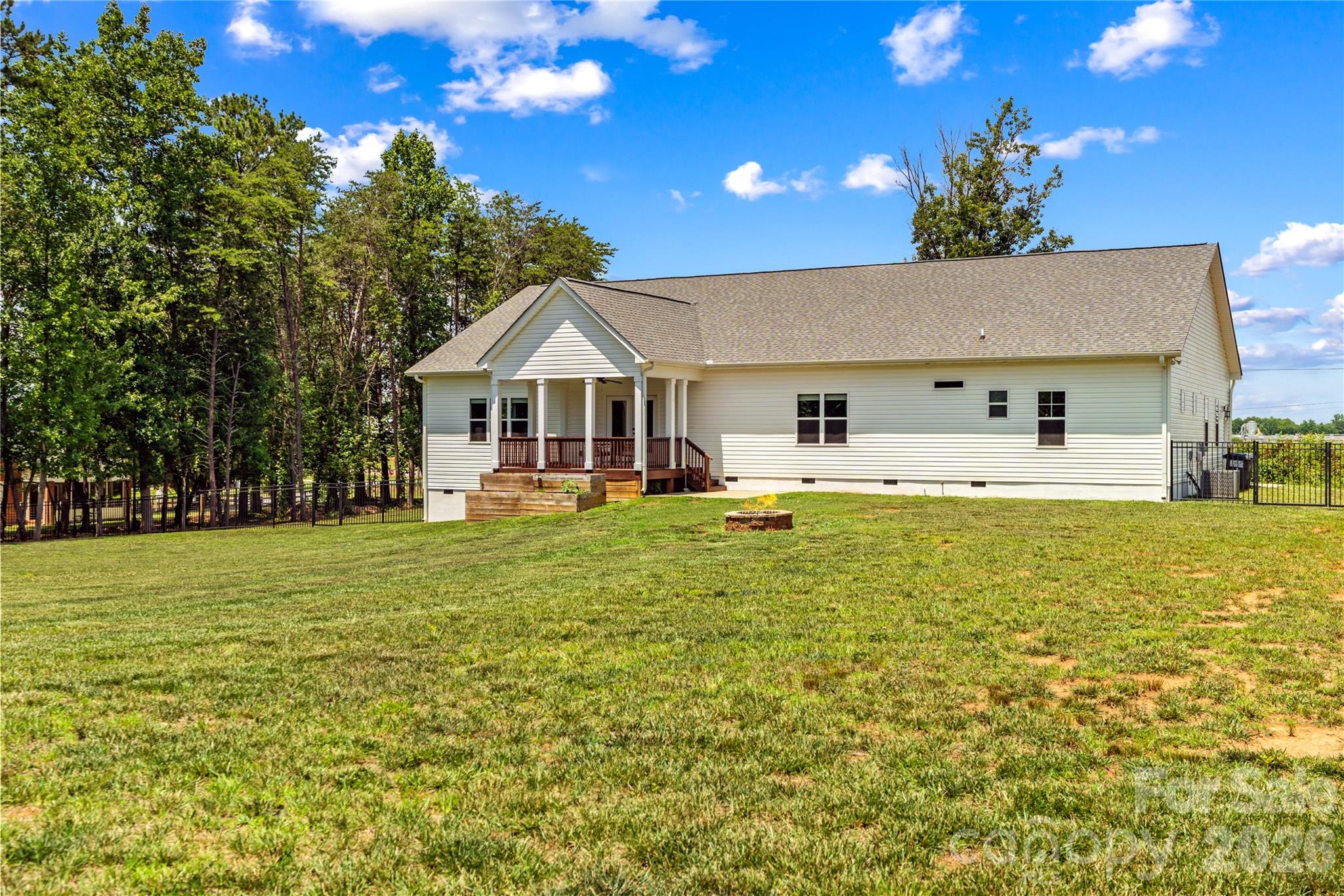 305 Absher Farm Loop — Statesville