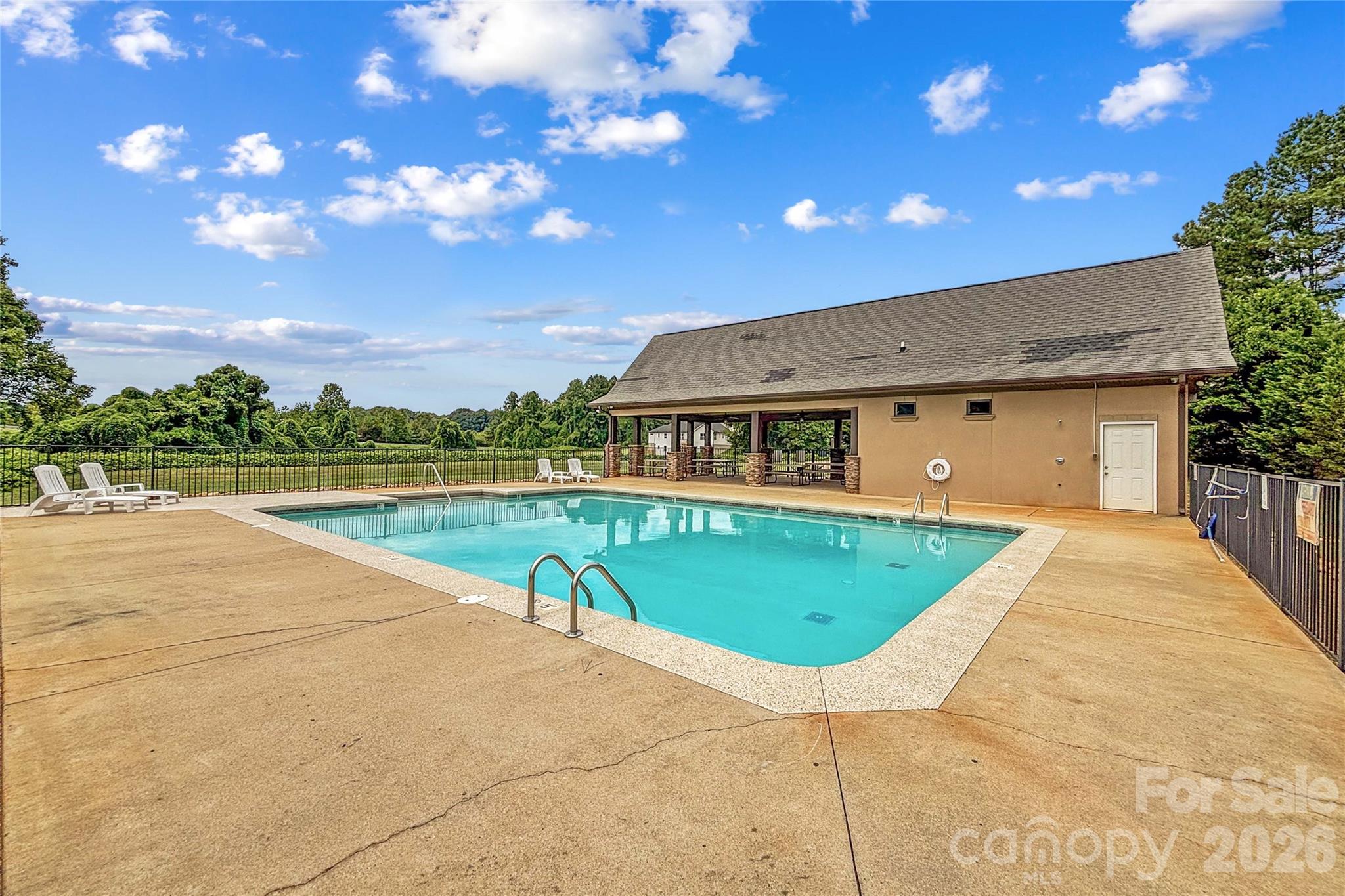 305 Absher Farm Loop — Statesville