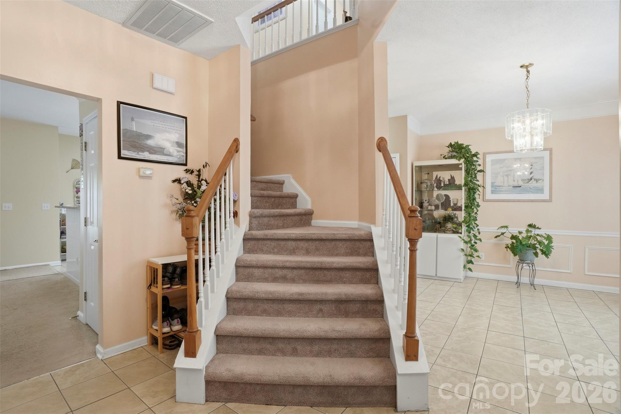 5619 Hedgecrest Place — Charlotte