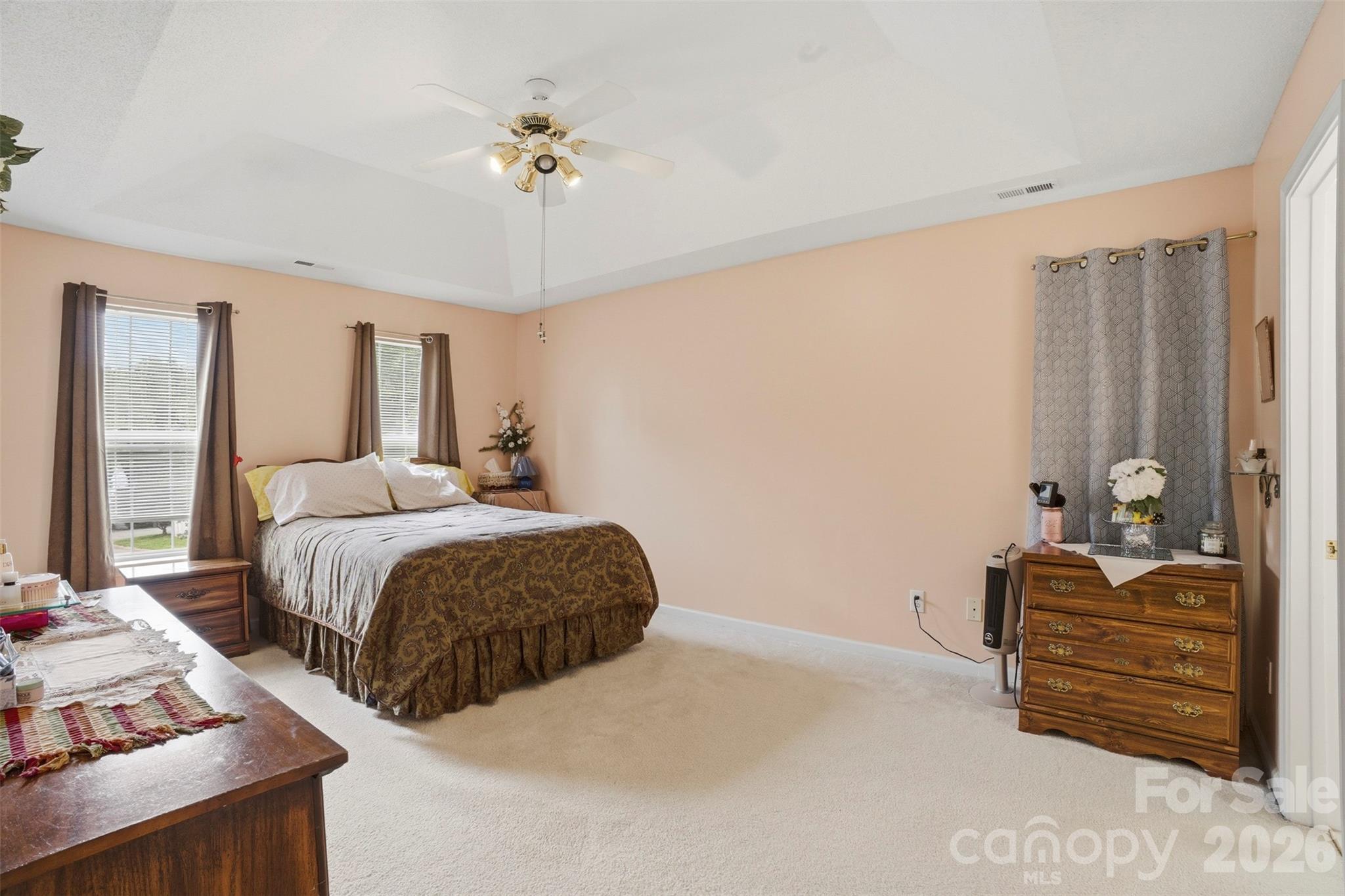 5619 Hedgecrest Place — Charlotte