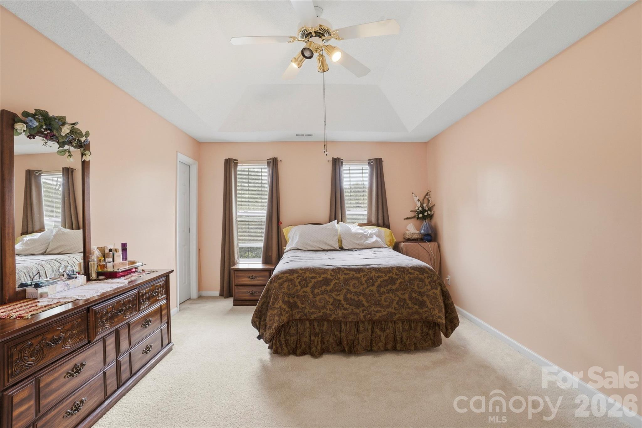5619 Hedgecrest Place — Charlotte