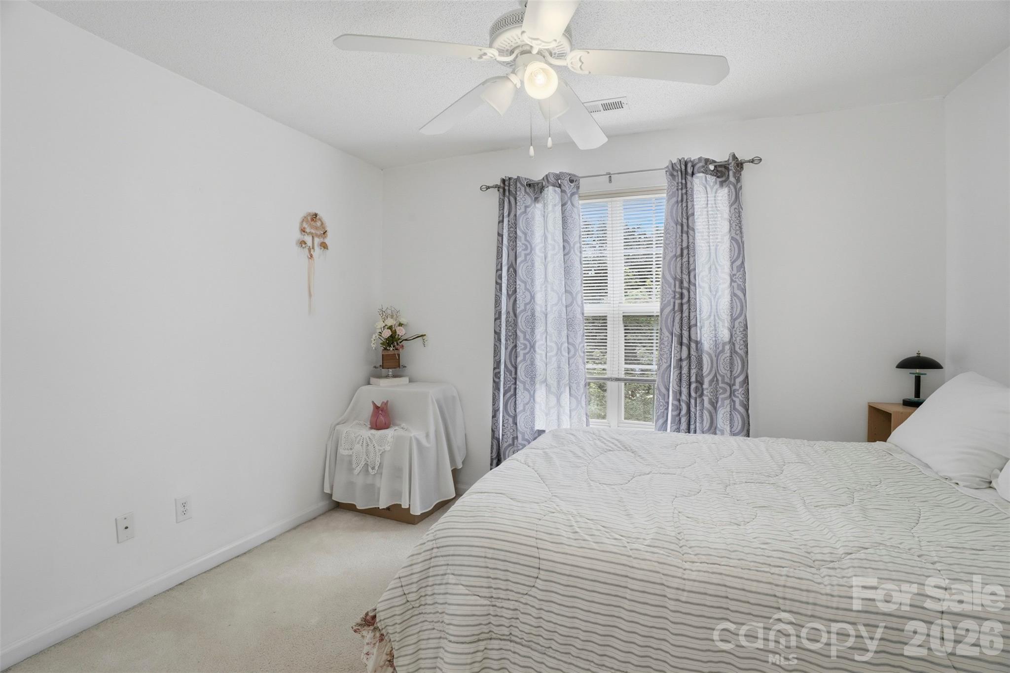 5619 Hedgecrest Place — Charlotte