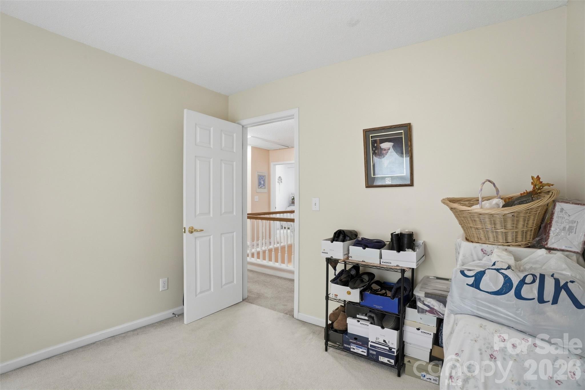 5619 Hedgecrest Place — Charlotte