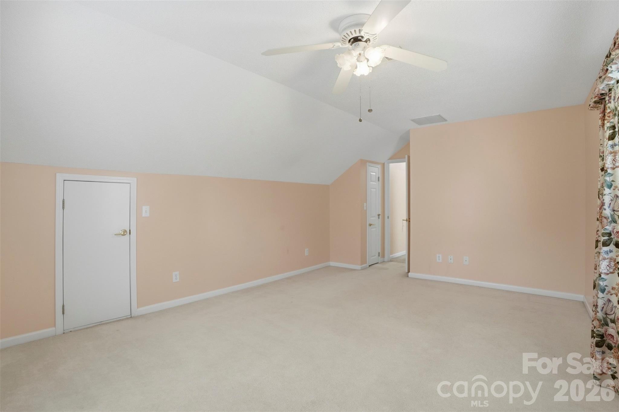 5619 Hedgecrest Place — Charlotte