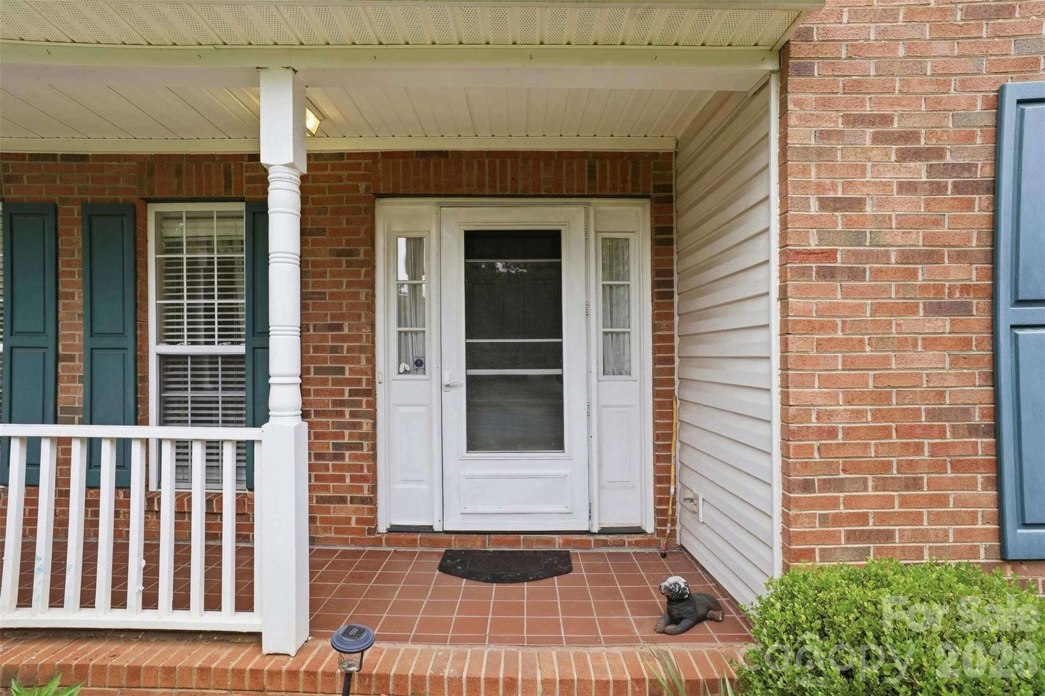 5619 Hedgecrest Place — Charlotte